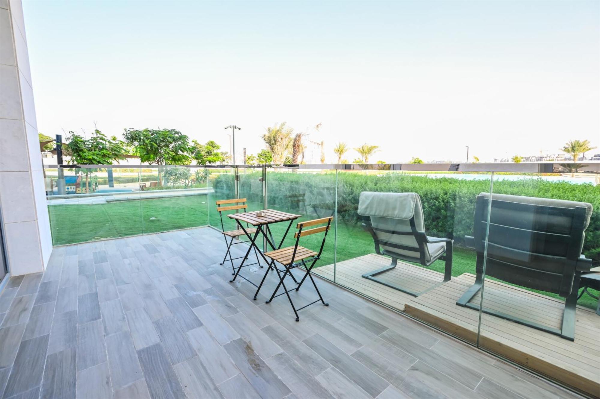 Apartment Direct Access To Crystal Lagoon 1br Unit In District One Meydan
