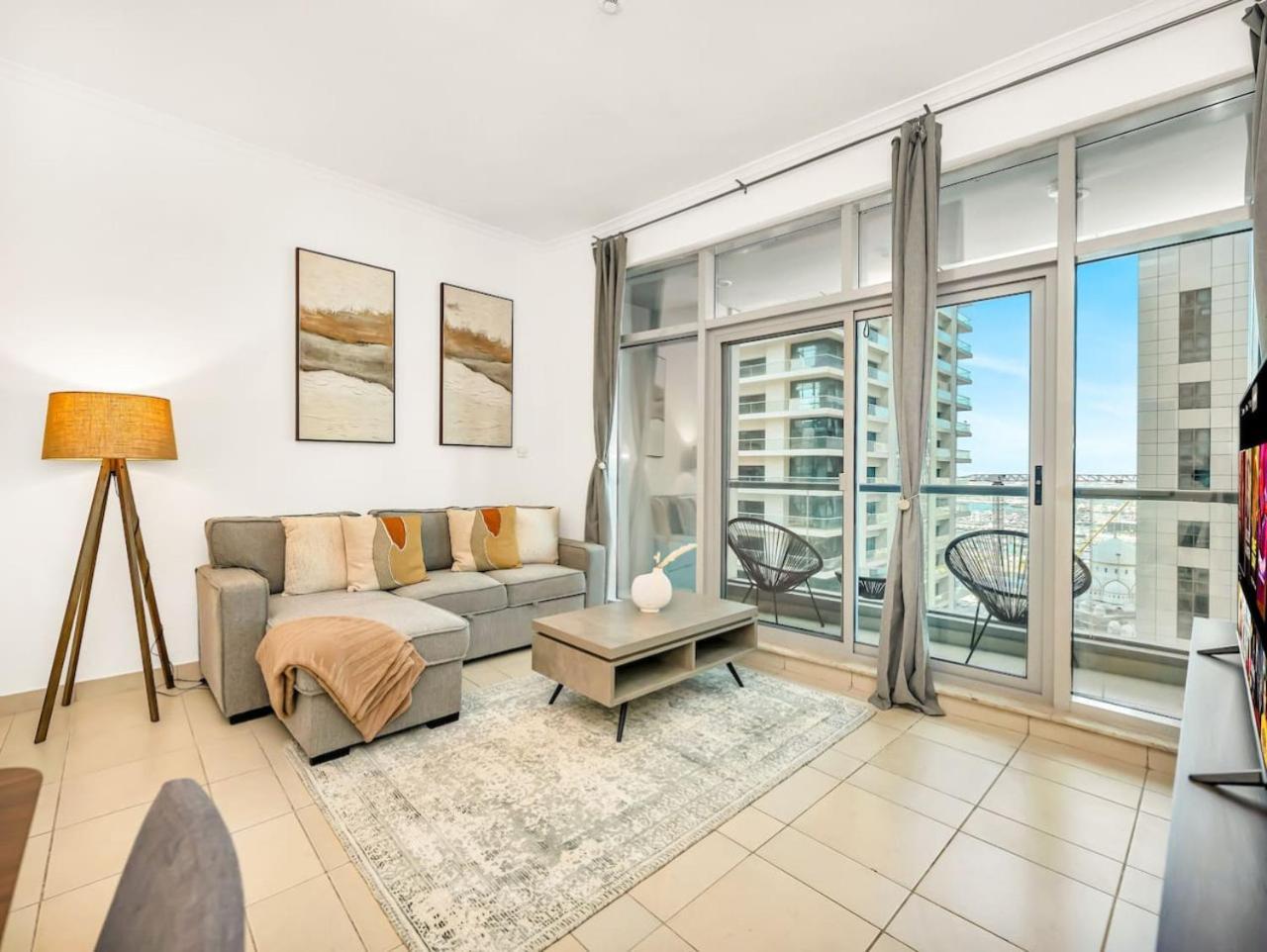 Apartment Heart Of The Marina, 1 Bdr Flat, Only *