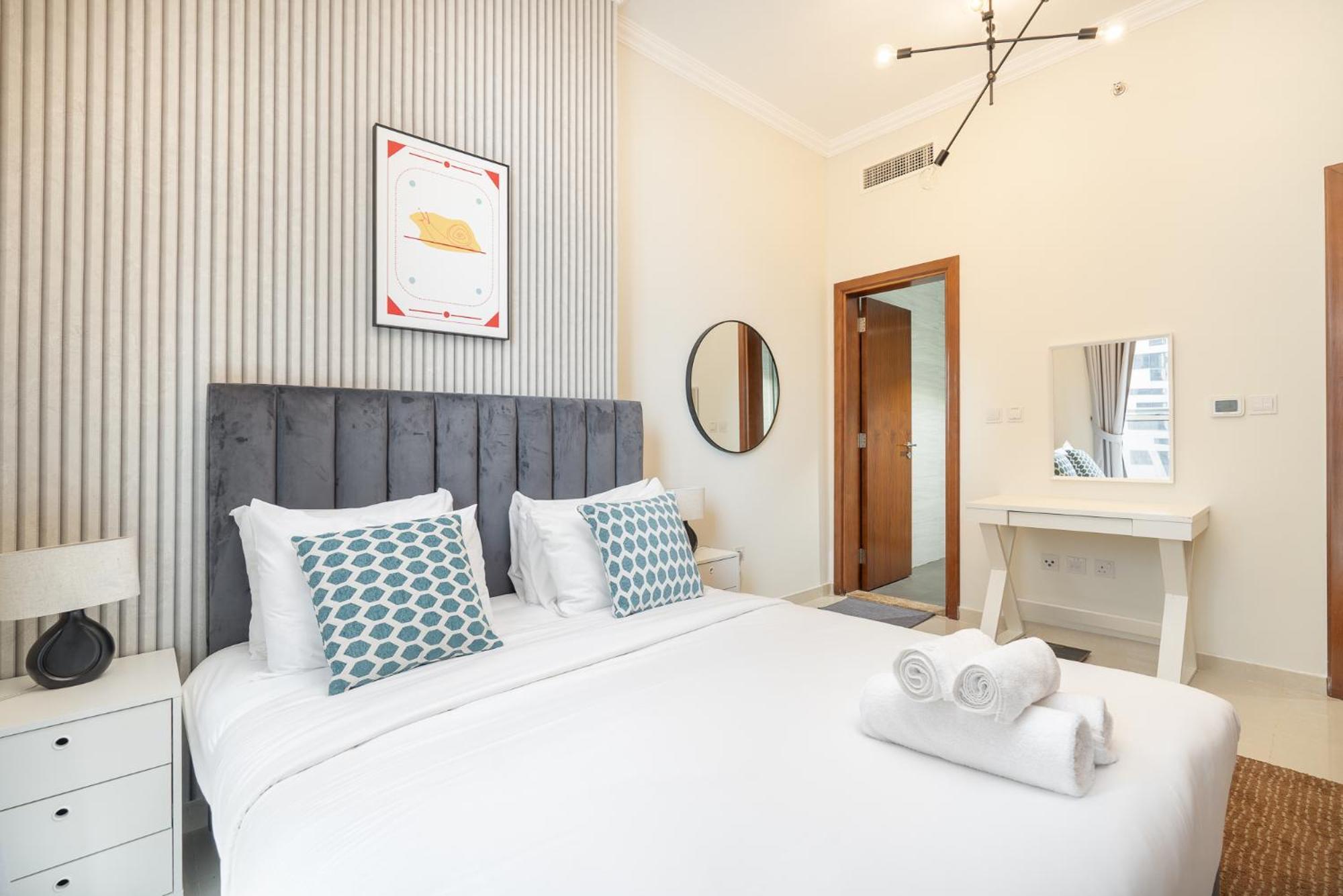 Heaven Crest Downtown - 3 Bedroom 2 Minute Walk To Mall And Burj Khalifa Dubai