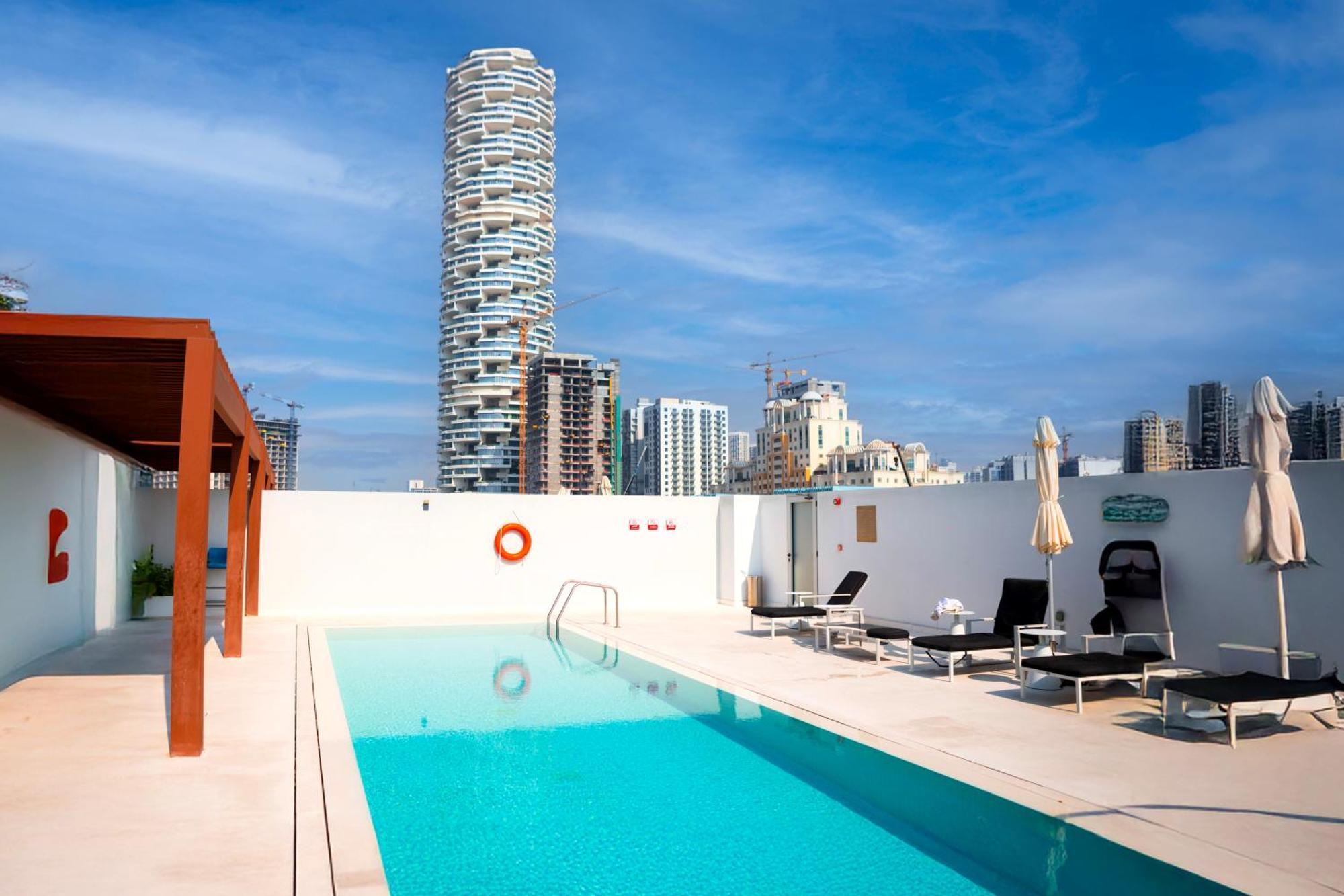 Jvc Modern In Apartment Dubai