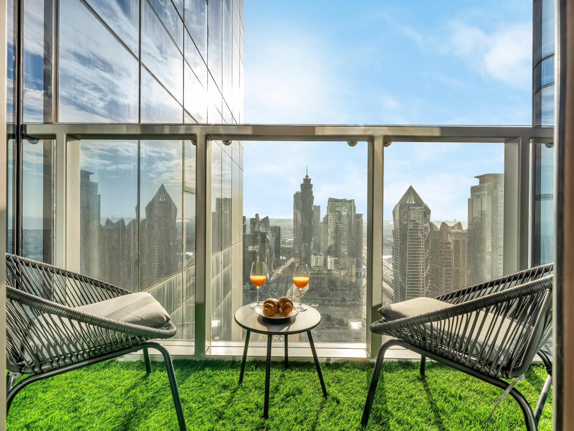 Wonderfulstay At Paramount - Highest Infinity Pool - Burj Khalifa View - Brand New Luxury Apartment *