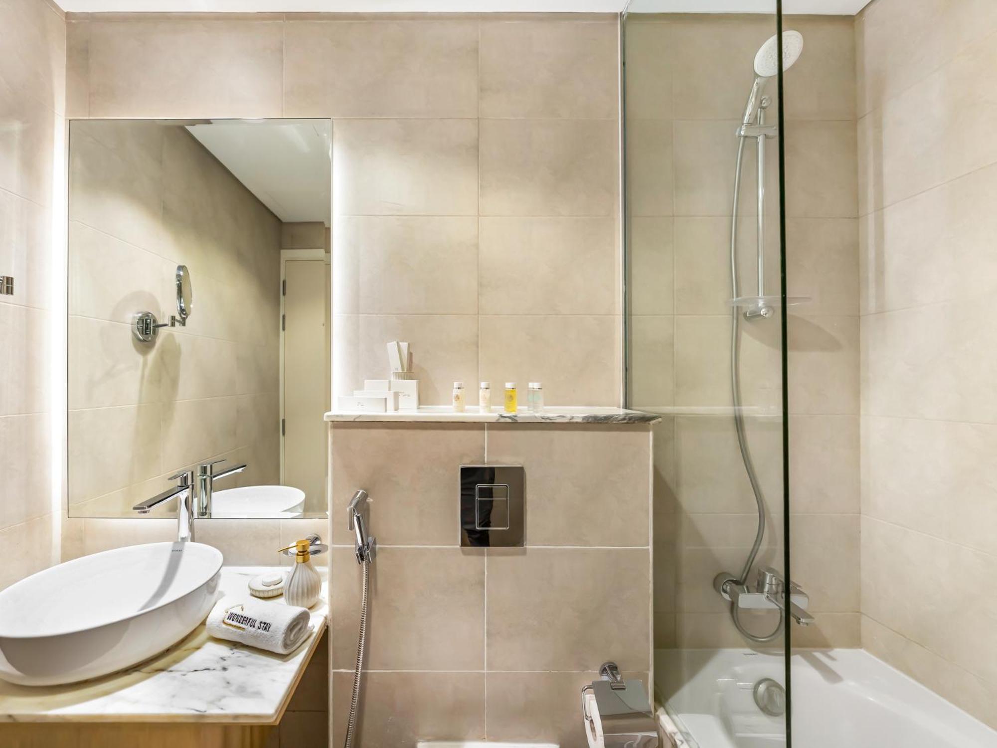 Wonderfulstay At Paramount - Highest Infinity Pool - Burj Khalifa View - Brand New Luxury Apartment *