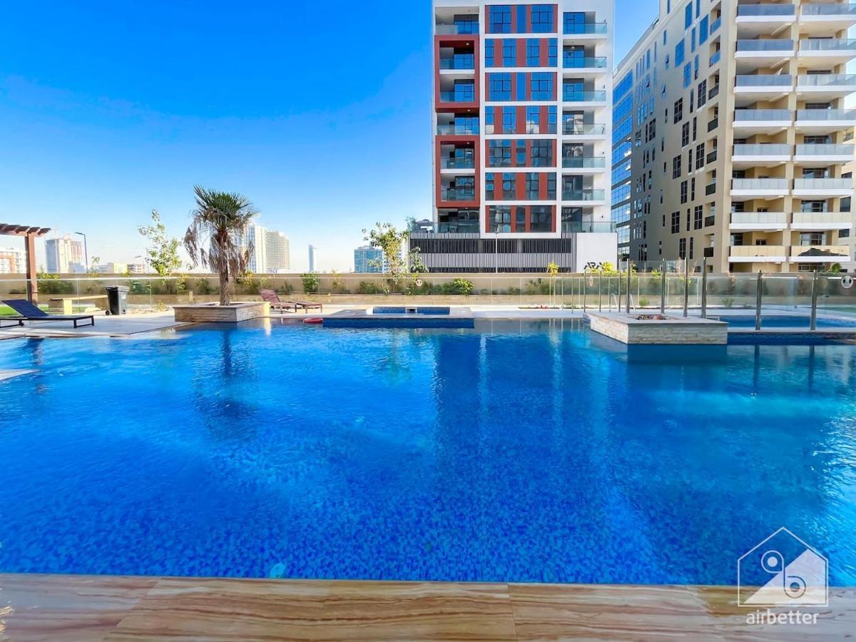 Garden View Comfort At Sherena Dubai