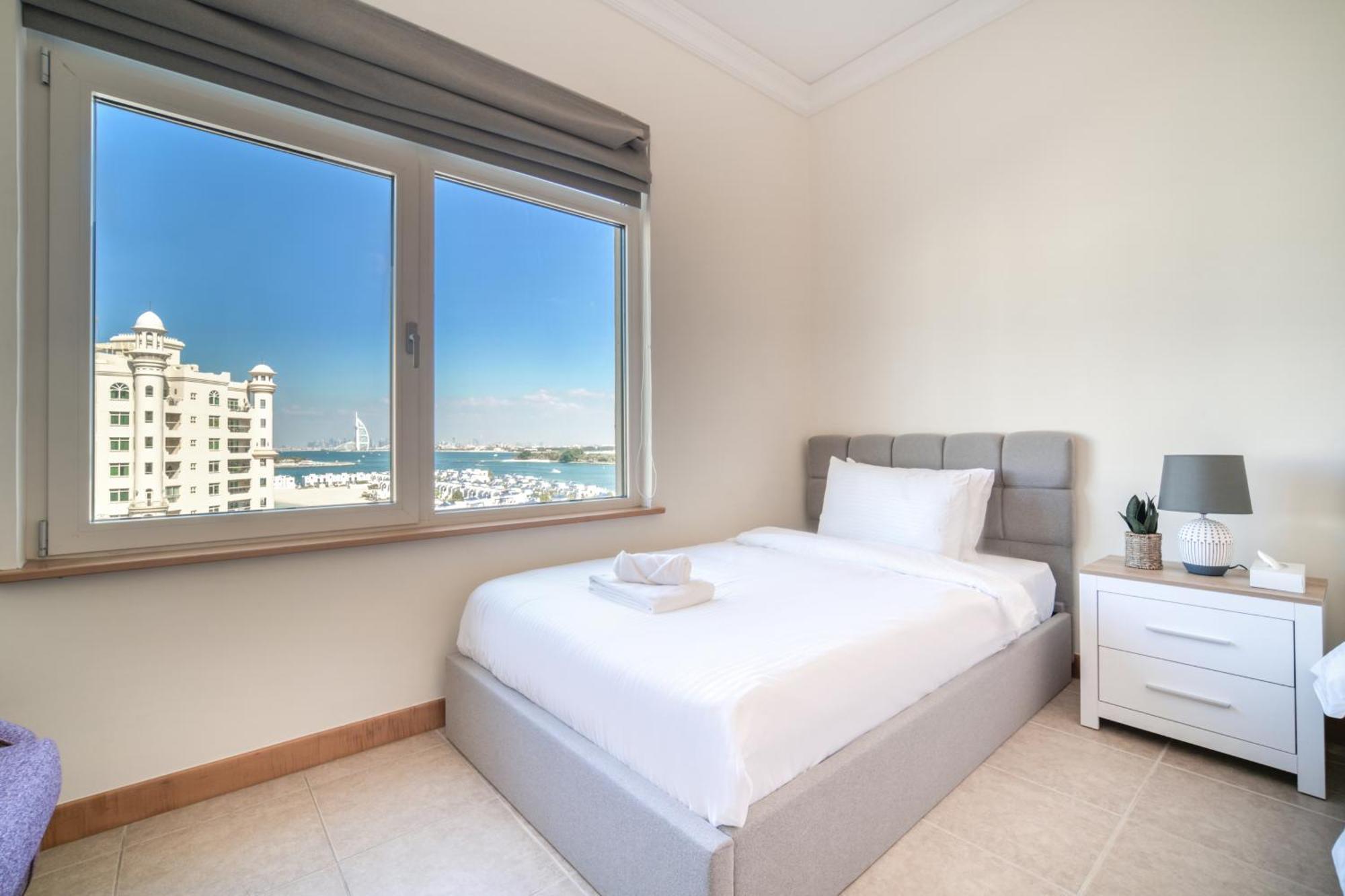 Shoreline 14, Al Hallawi - Palm Jumeirah - Mint