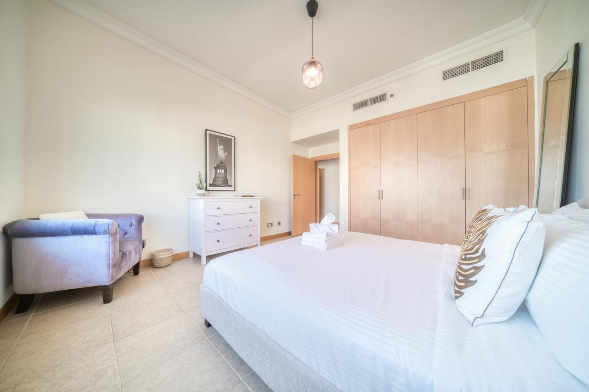 Shoreline 14, Al Hallawi - Palm Jumeirah - Mint