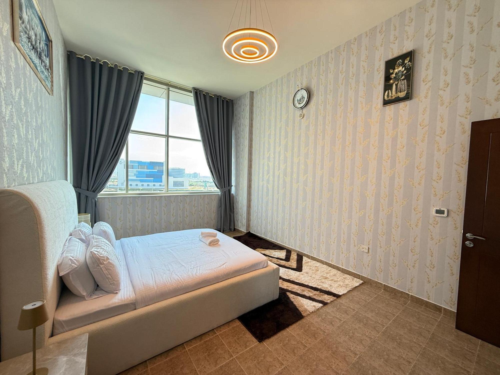 Apartment Hm-102amazing Large Fully Furnished 1bhk *