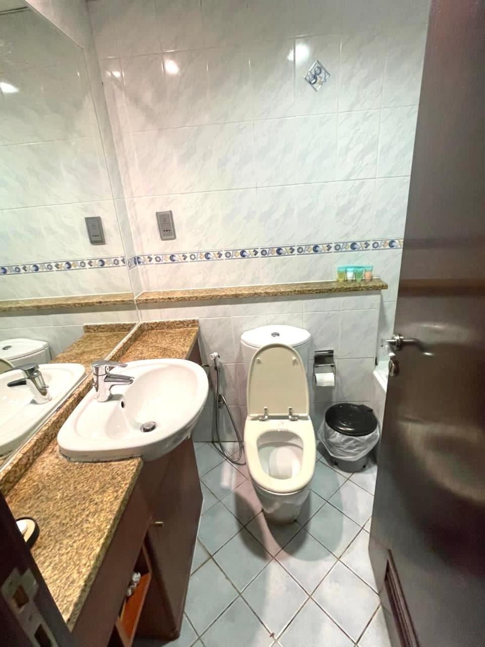 Ultimate Luxury In Jlt Apartment Dubai