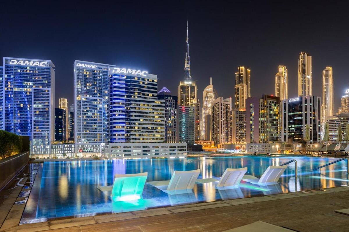 Waves - Stunning 1br With Huge Terrace & Scenic Views