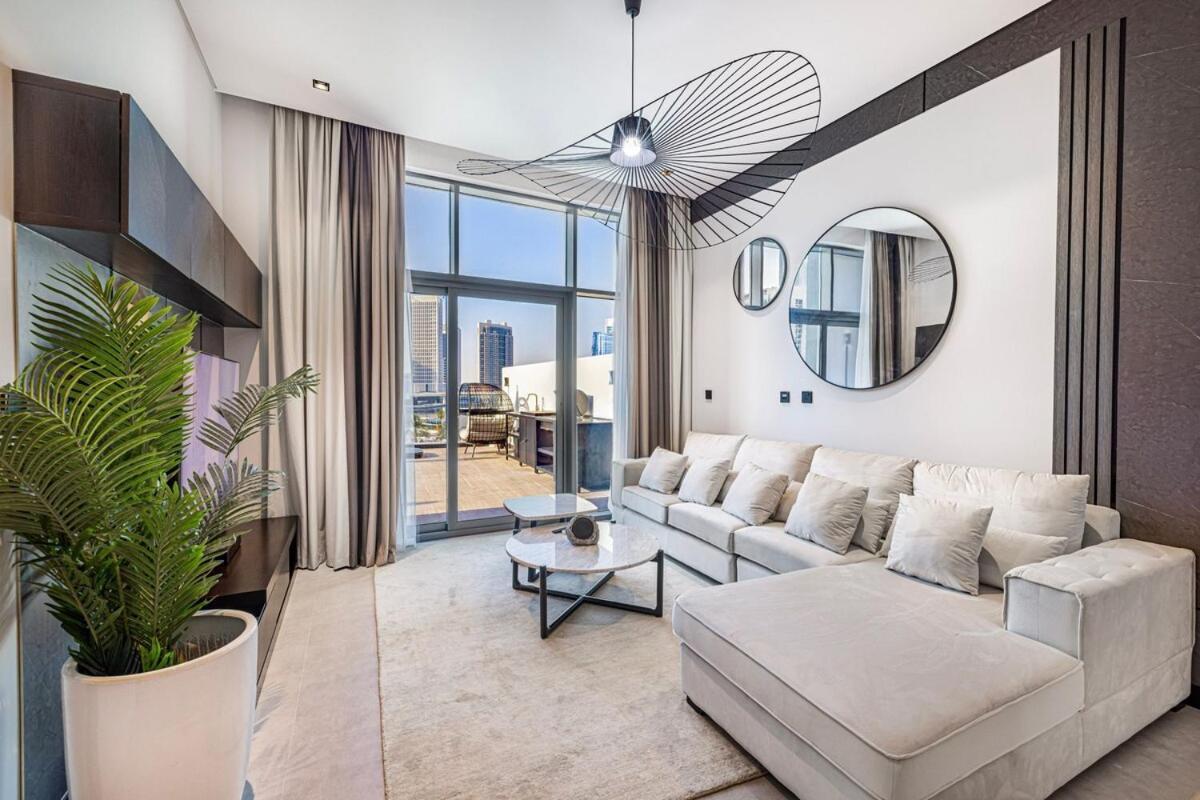 Apartment Waves - Stunning 1br With Huge Terrace & Scenic Views *
