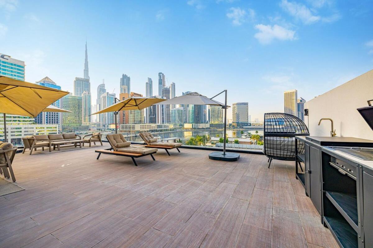 Waves - Stunning 1br With Huge Terrace & Scenic Views Apartment Dubai