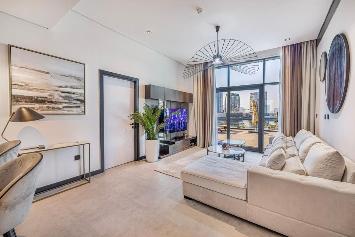 Waves - Stunning 1br With Huge Terrace & Scenic Views Apartment