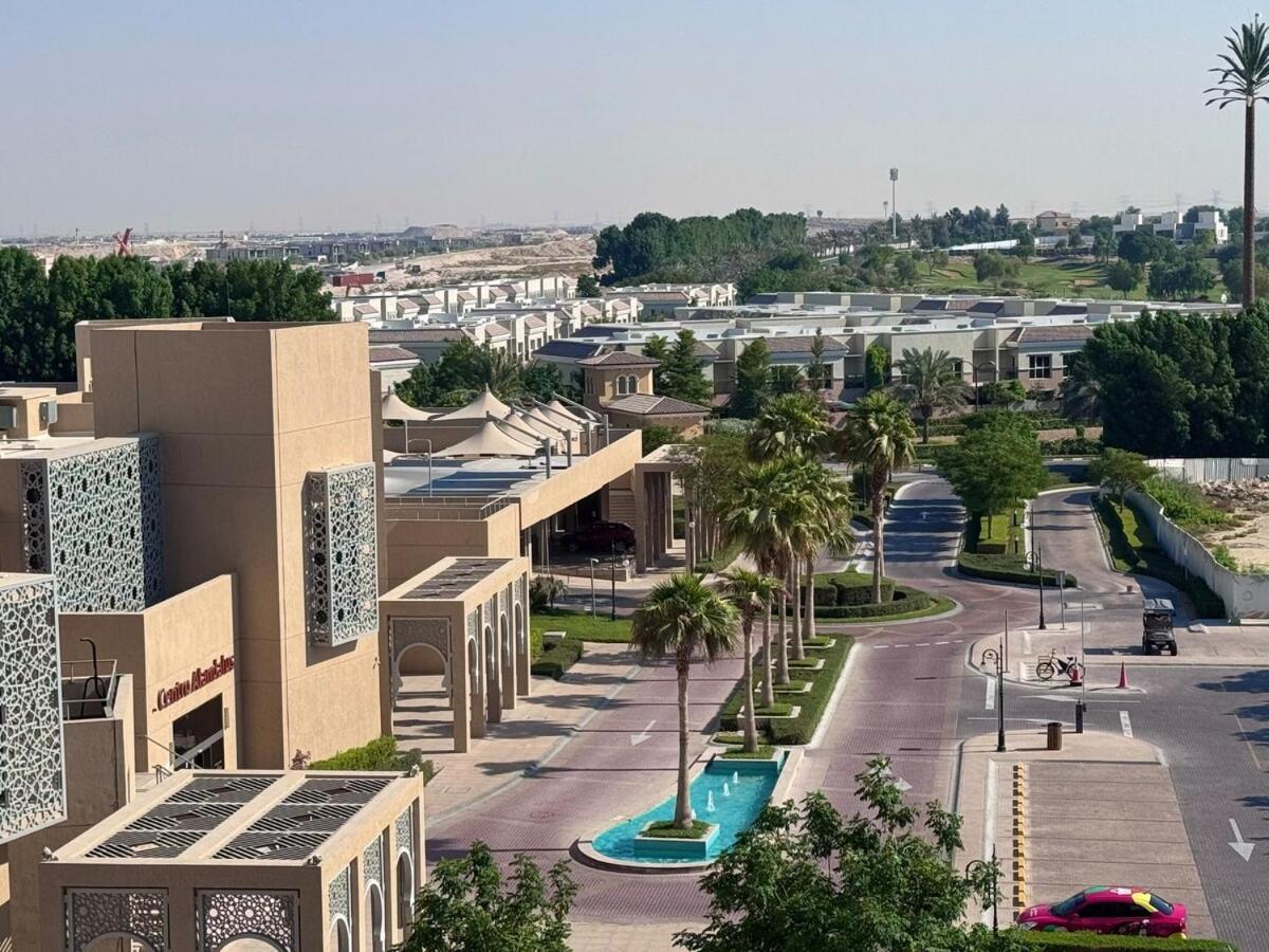 Jumeirah Golf Views *
