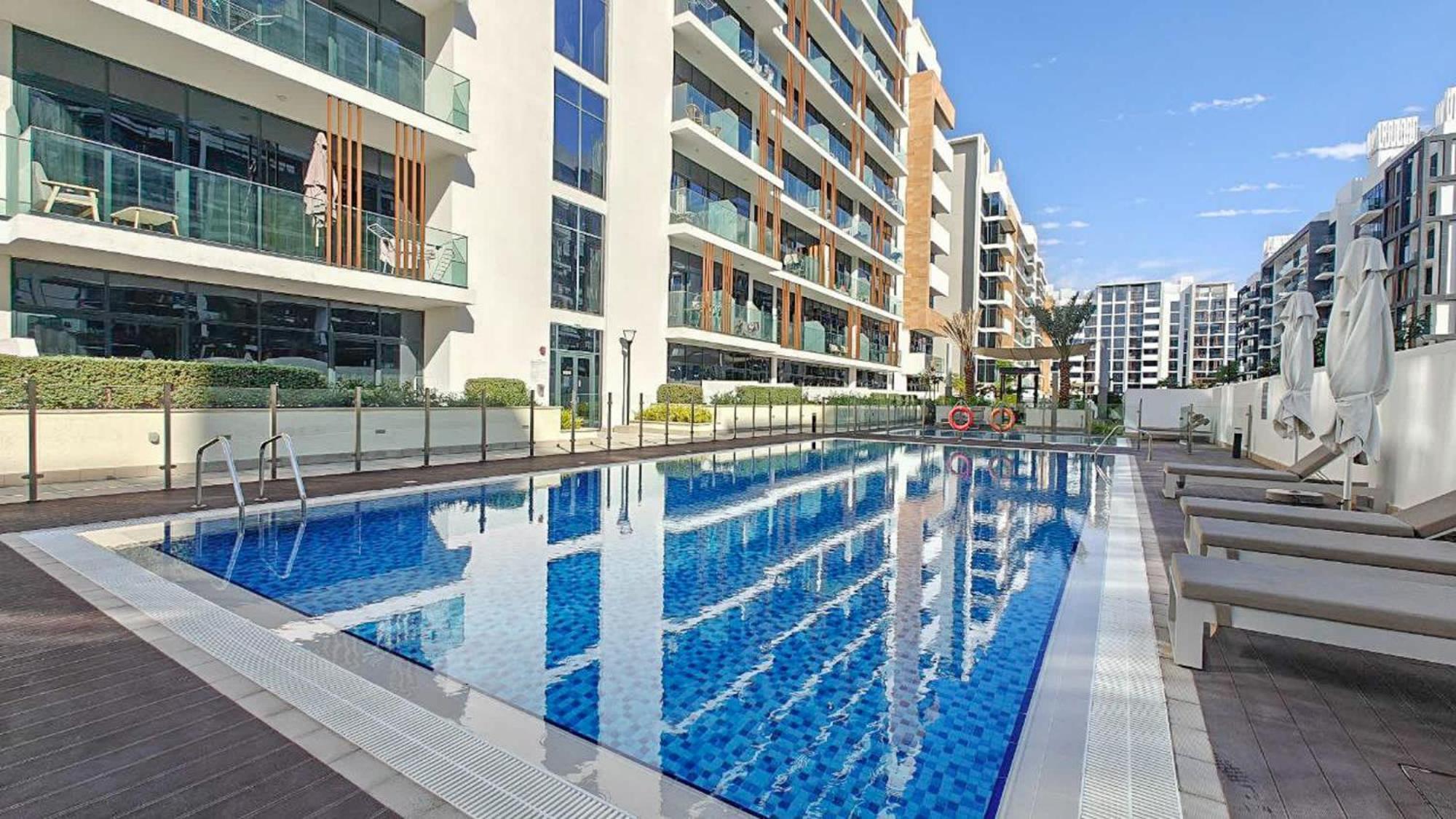 1 Bedroom And A Marvelous Flat In Azizi Riviera 26 Apartment