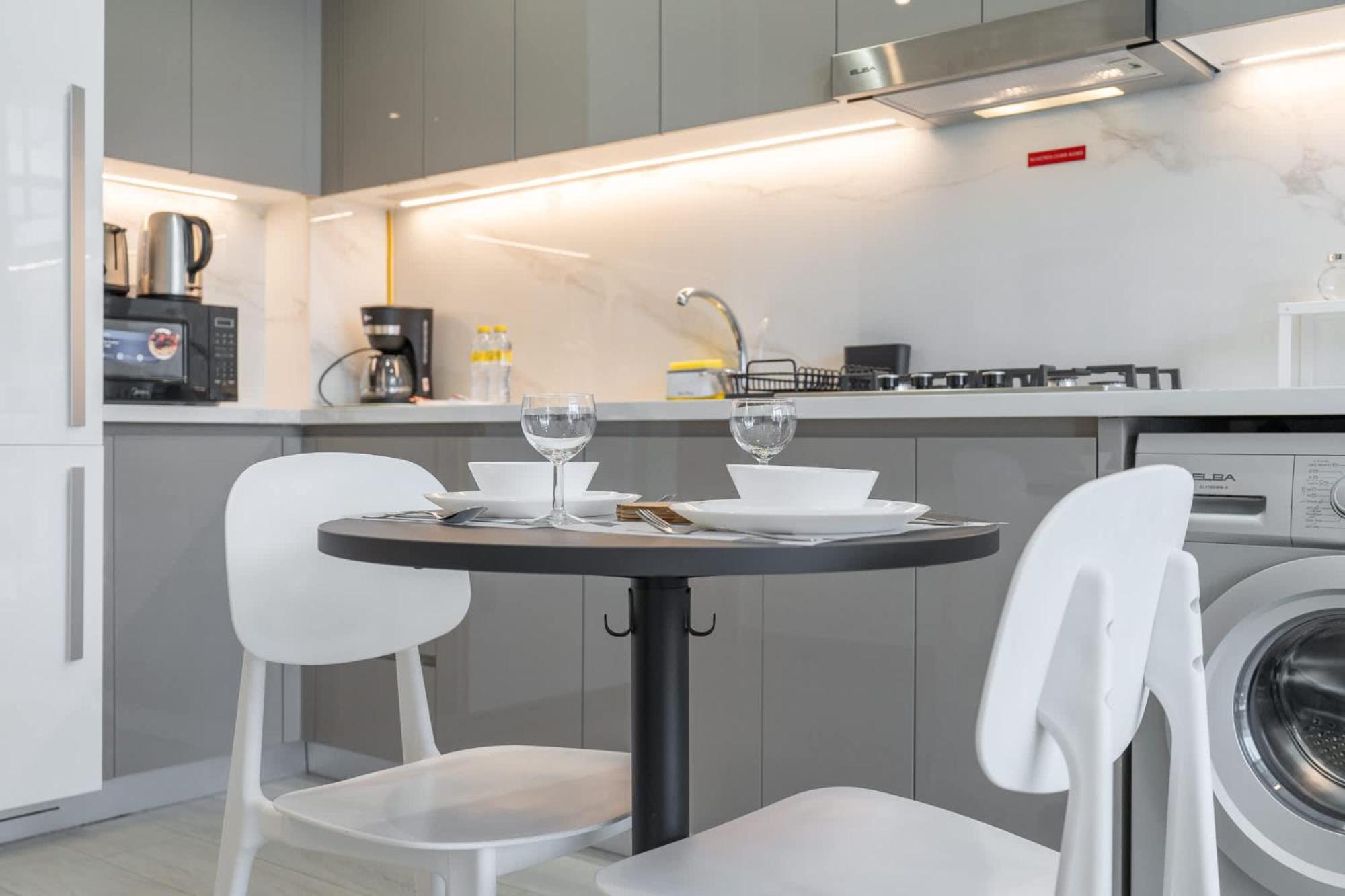 1 Bedroom And A Marvelous Flat In Azizi Riviera 26 Apartment Dubai
