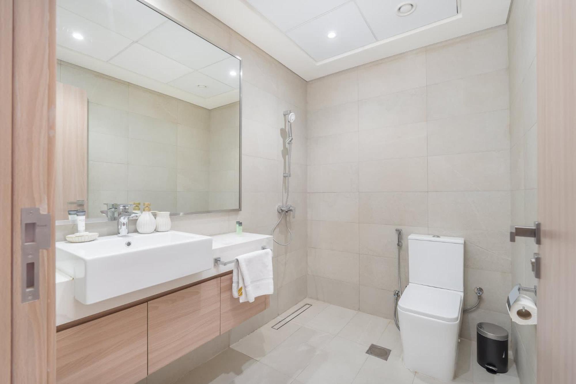 1 Bedroom And A Marvelous Flat In Azizi Riviera 26 *