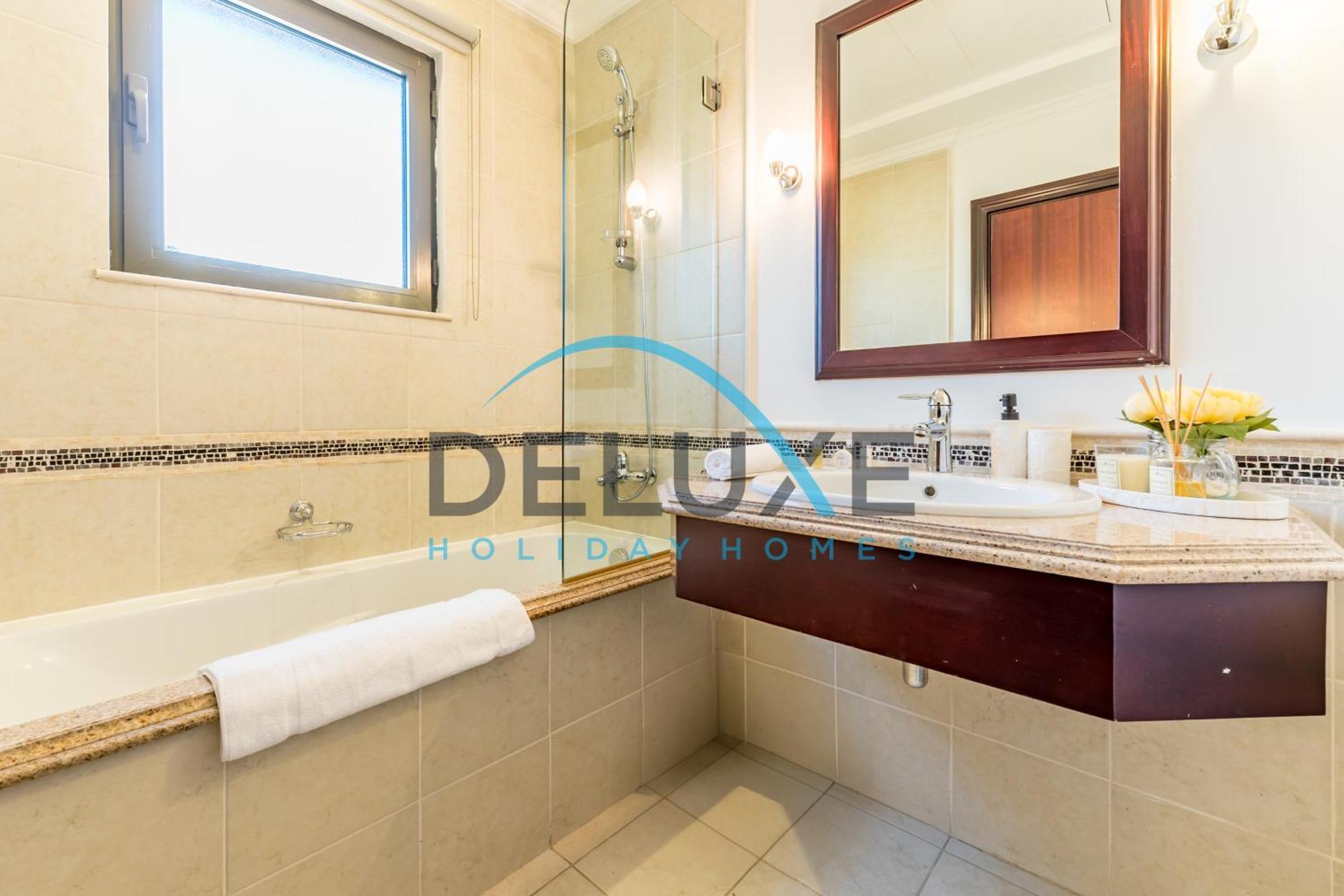Luxurious 4br With Maids In Canal Cove, Palm Jumeirah By Deluxe Homes *
