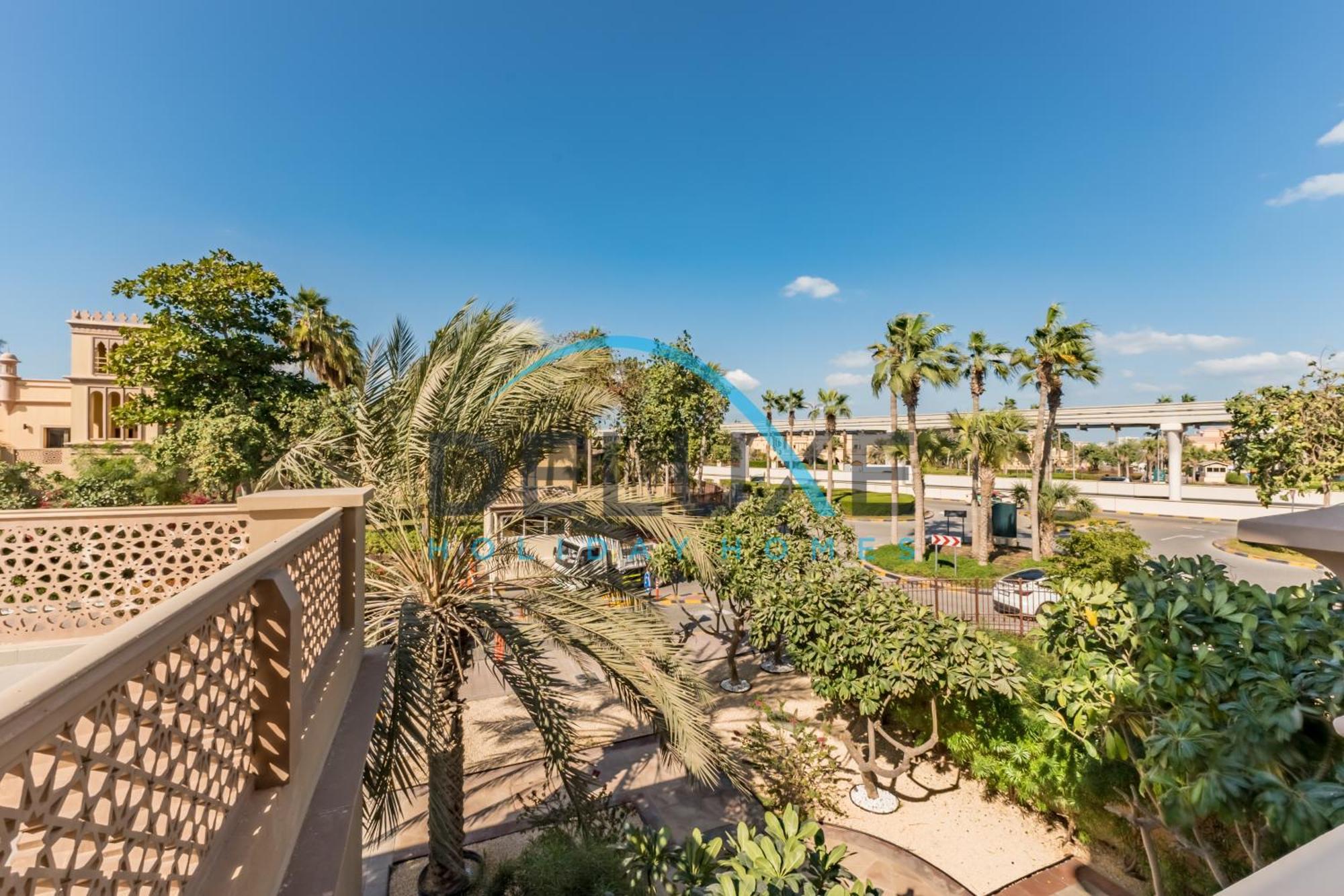 Luxurious 4br With Maids In Canal Cove, Palm Jumeirah By Deluxe Homes