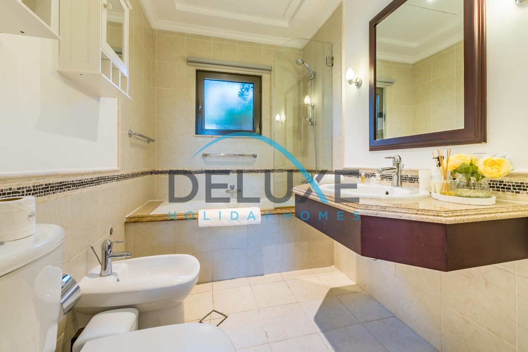 Apartment Luxurious 4br With Maids In Canal Cove, Palm Jumeirah By Deluxe Homes