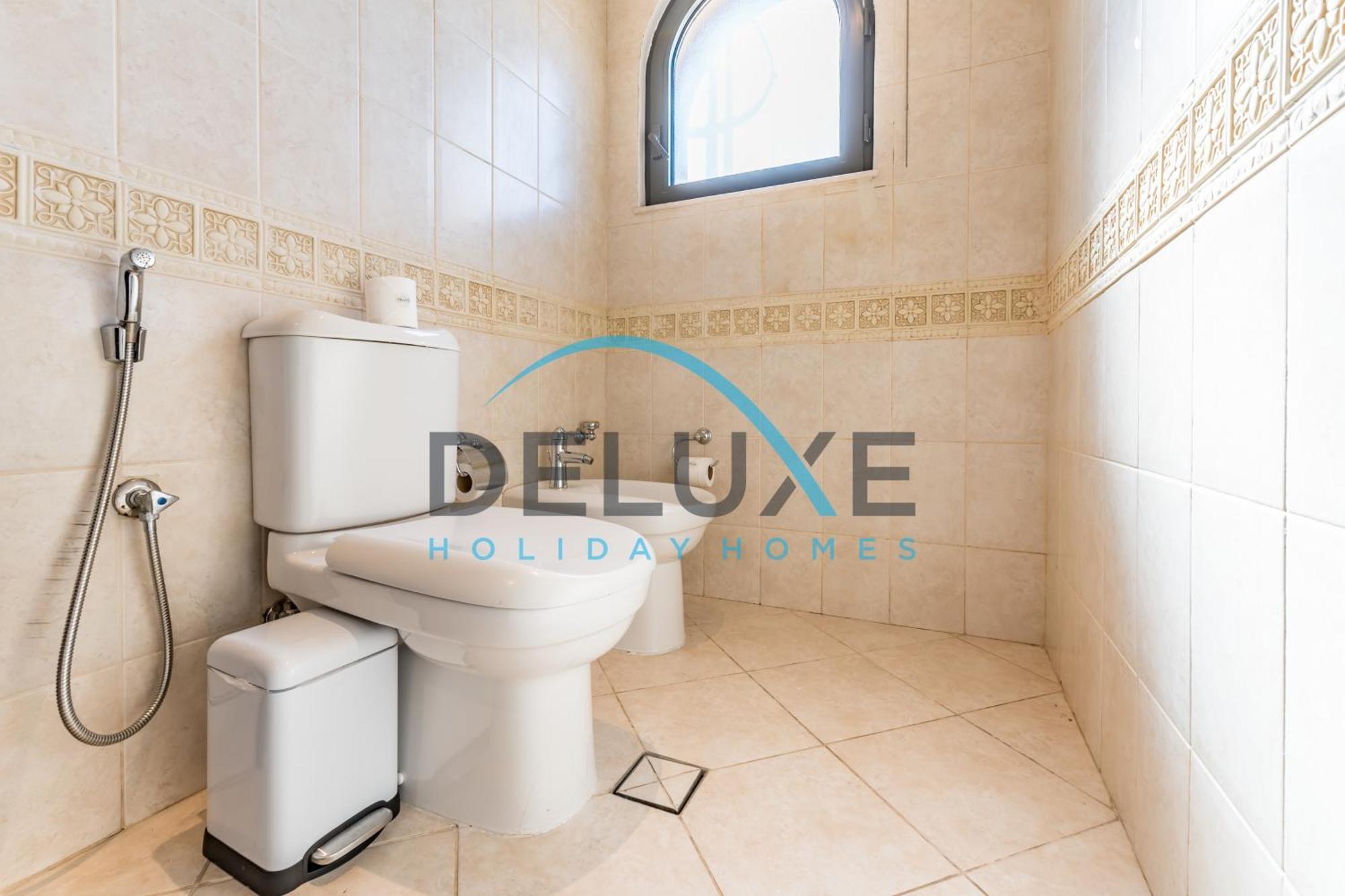 Luxurious 4br With Maids In Canal Cove, Palm Jumeirah By Deluxe Homes Dubai