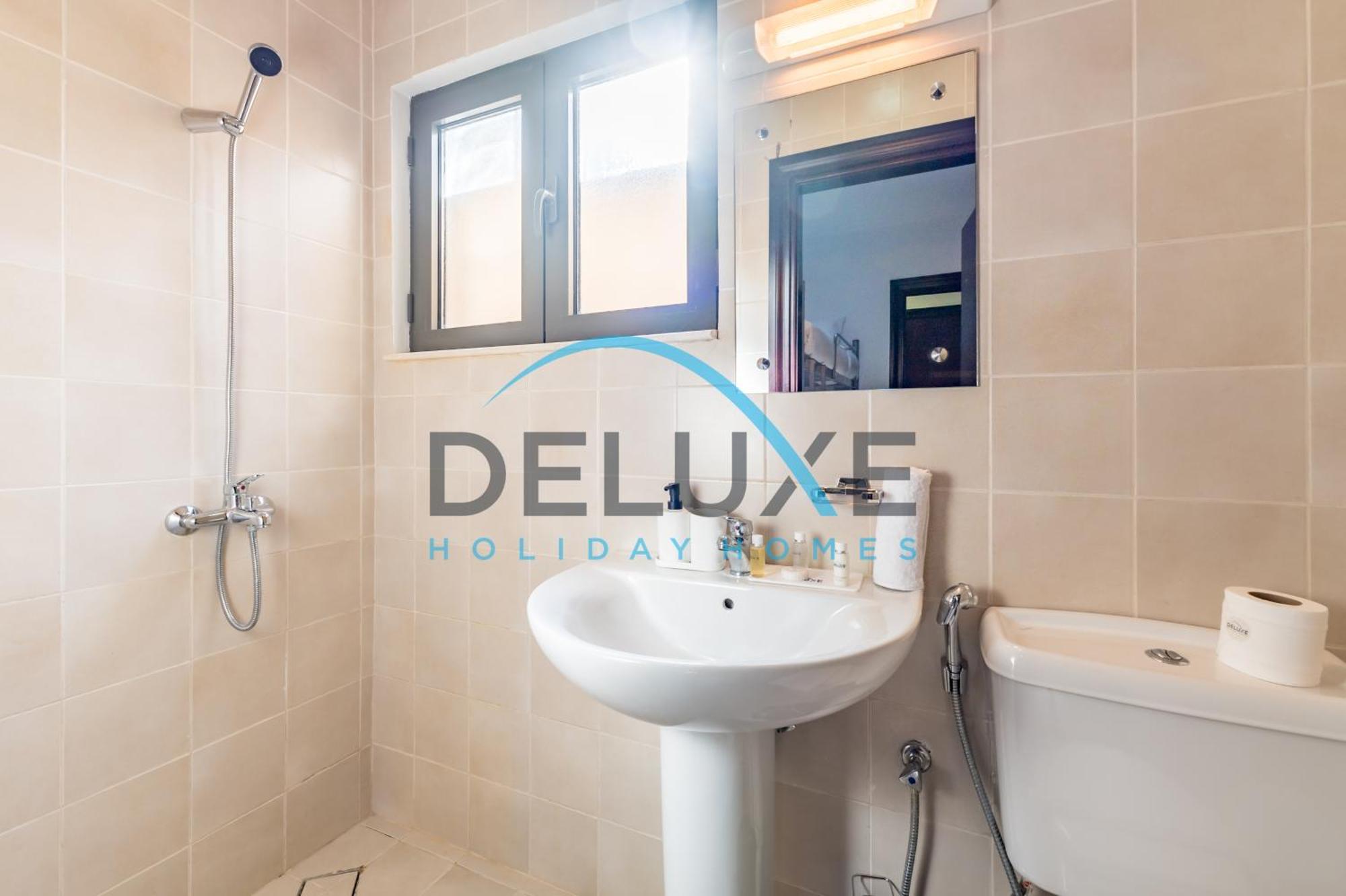 Apartment Luxurious 4br With Maids In Canal Cove, Palm Jumeirah By Deluxe Homes Dubai