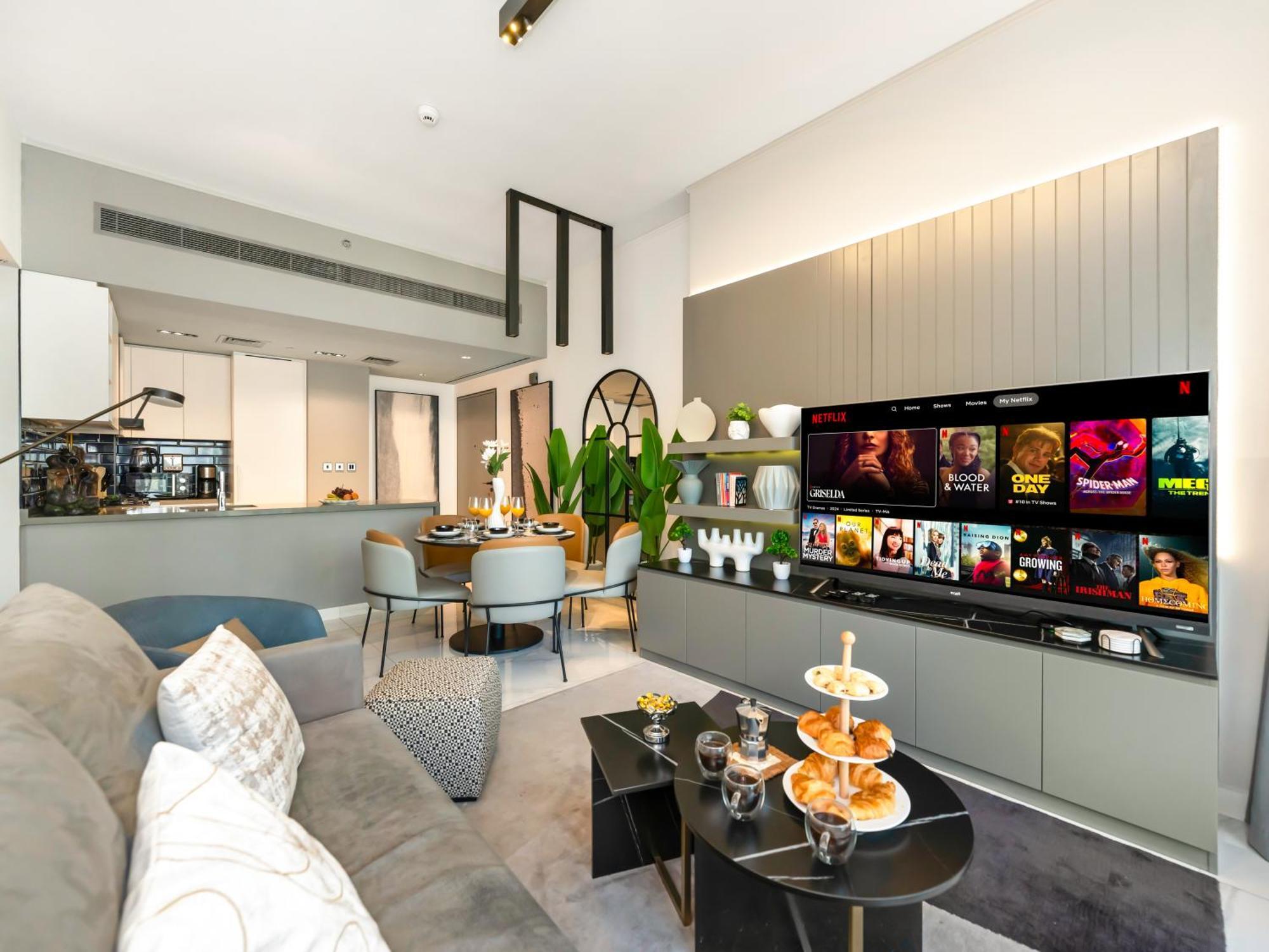 Chic 2br Near Mall & Burj L Canal & View I 5 Pax Apartment *