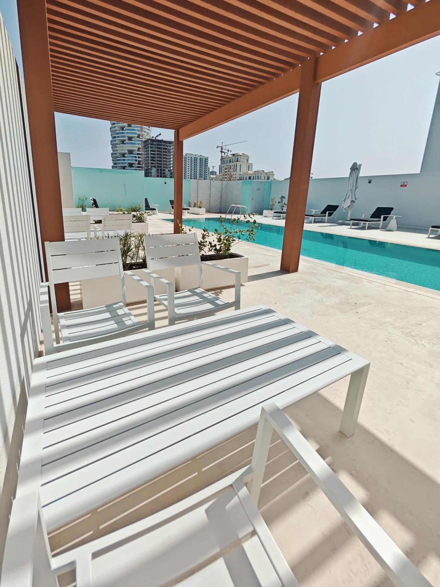 Apartment Jvc Modern In