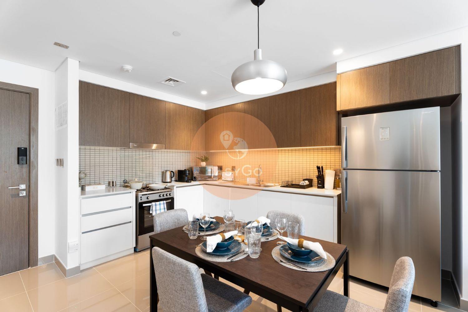 Easygo - Exceptional 2bdr- Large Terrace-pool Access Dubai