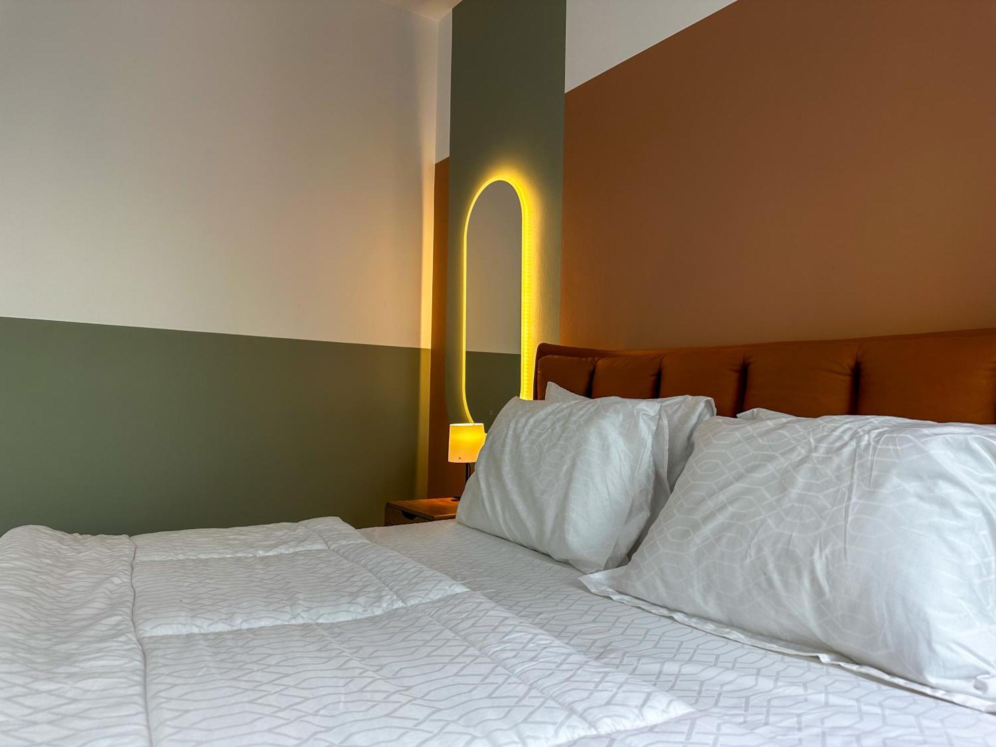 Apartment Pineapple Xpress Dubai