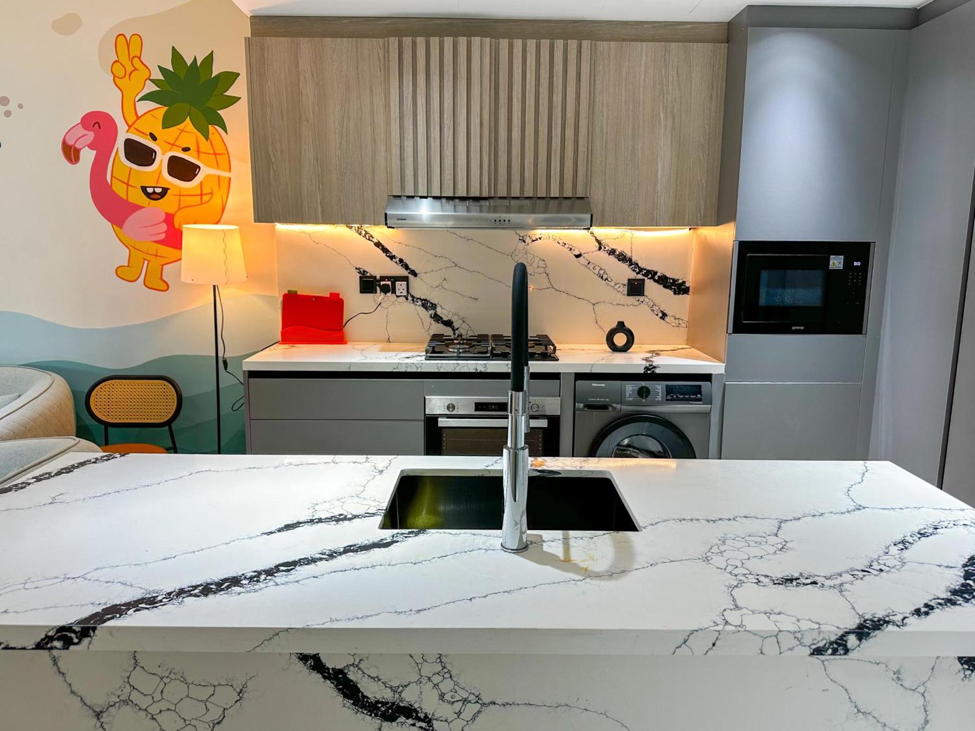 Pineapple Xpress Apartment *