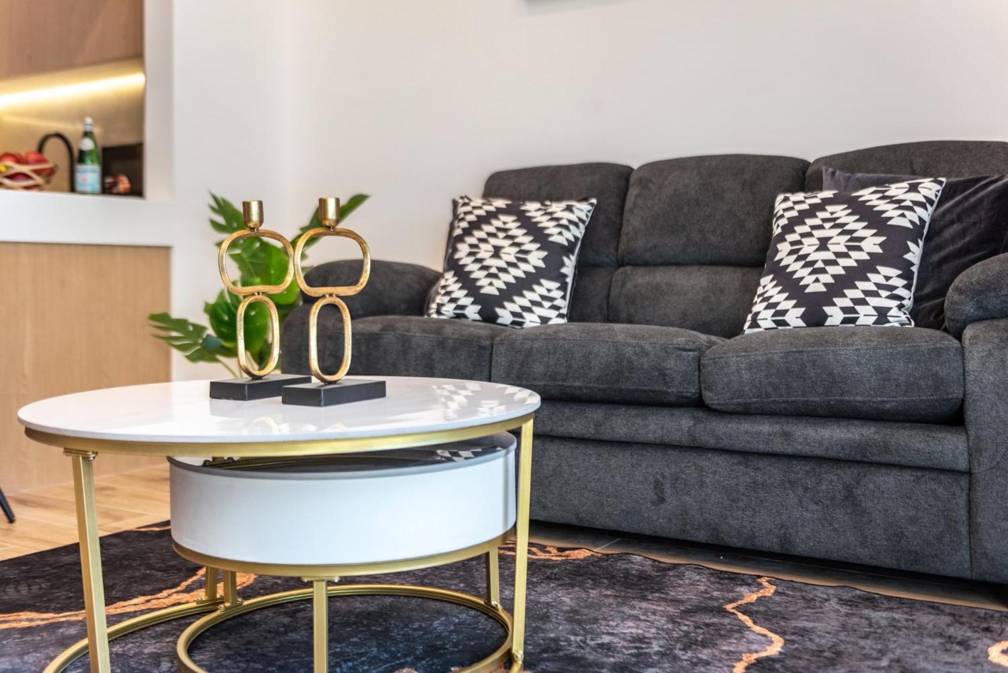 Apartment The Smart Concierge - Oakley Jvc