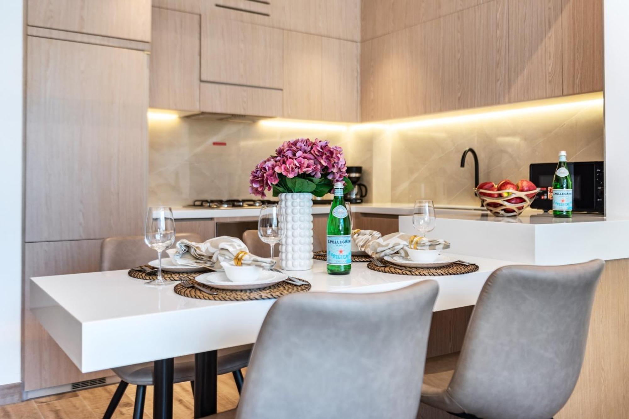 The Smart Concierge - Oakley Jvc Apartment *