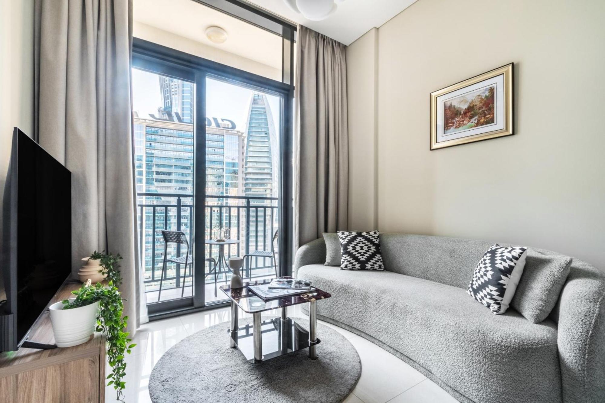 The Smart Concierge - Zada Tower Apartment Dubai