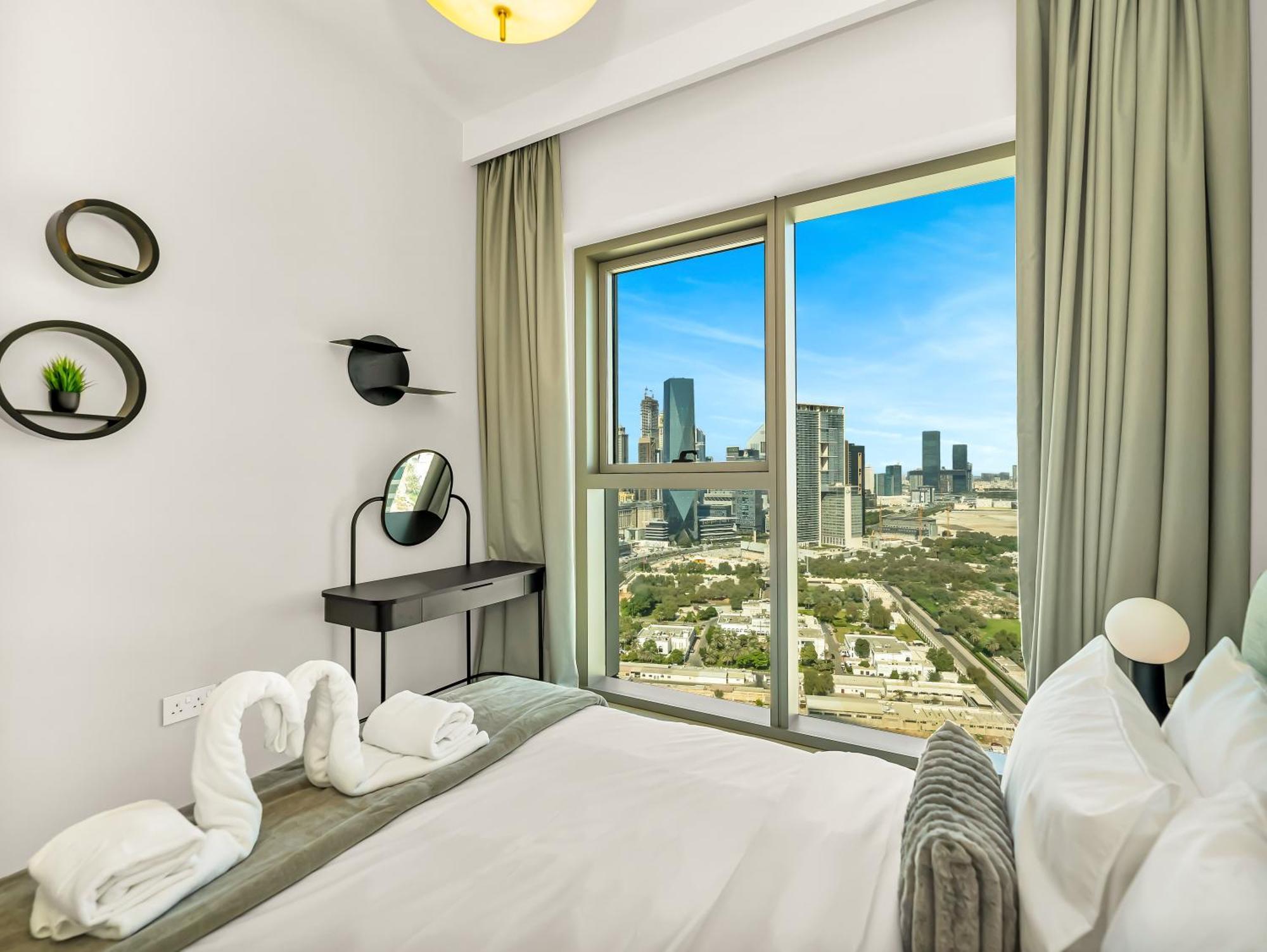 Royal Vista At Downtown Views Ii - Views - Brand New Luxury 2br Apartment Dubai