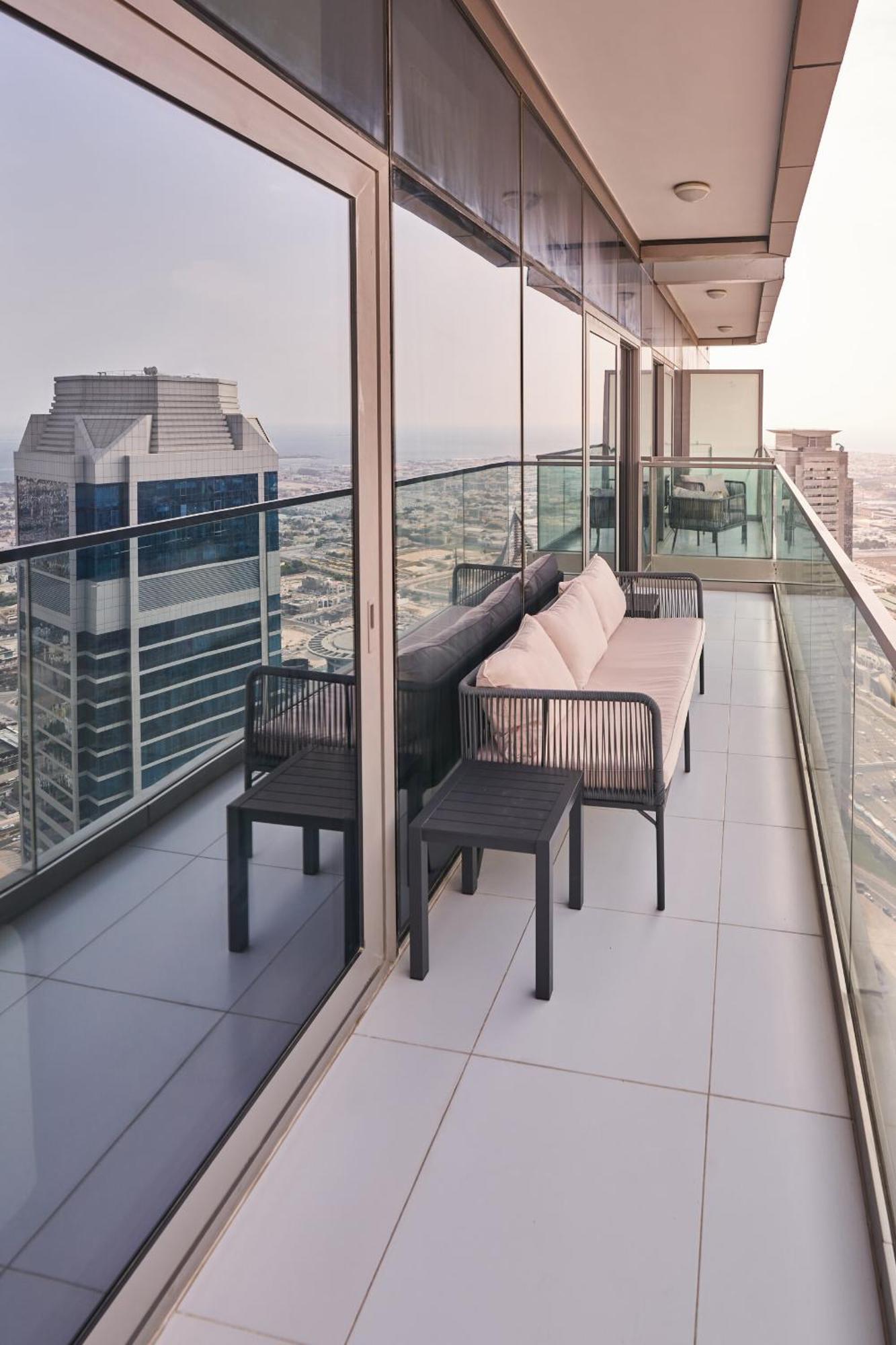 2bd - 6 Guests - 59th Floor, Burj Views 64th Floor Infinity Pool *