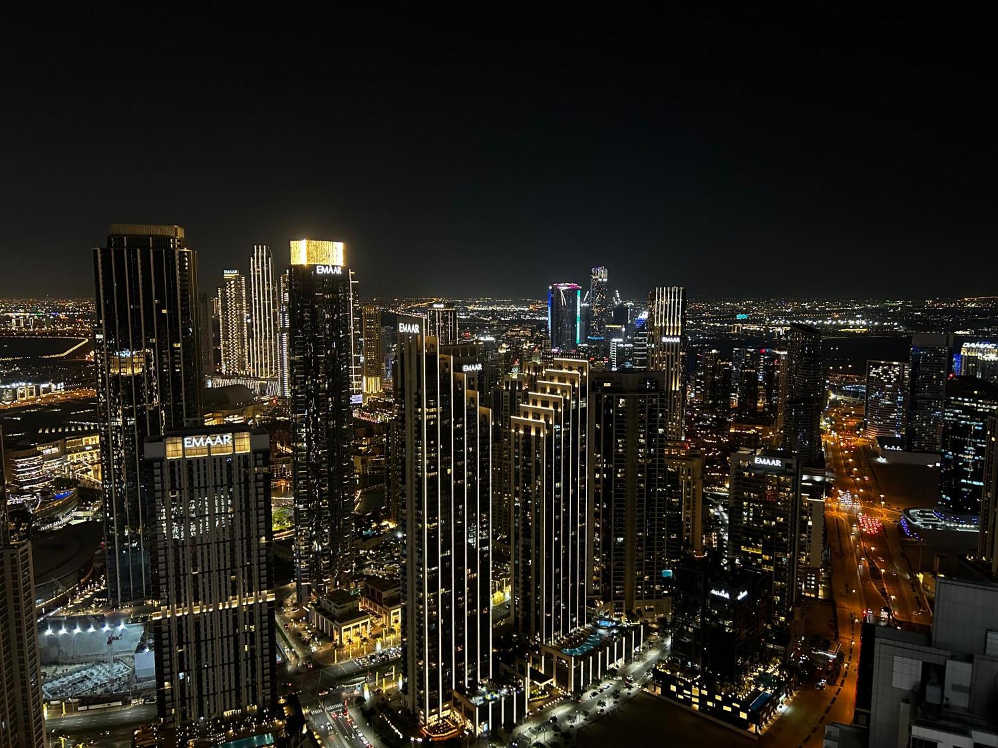Apartment Downtown Skyline & Burj Khalifa Views *