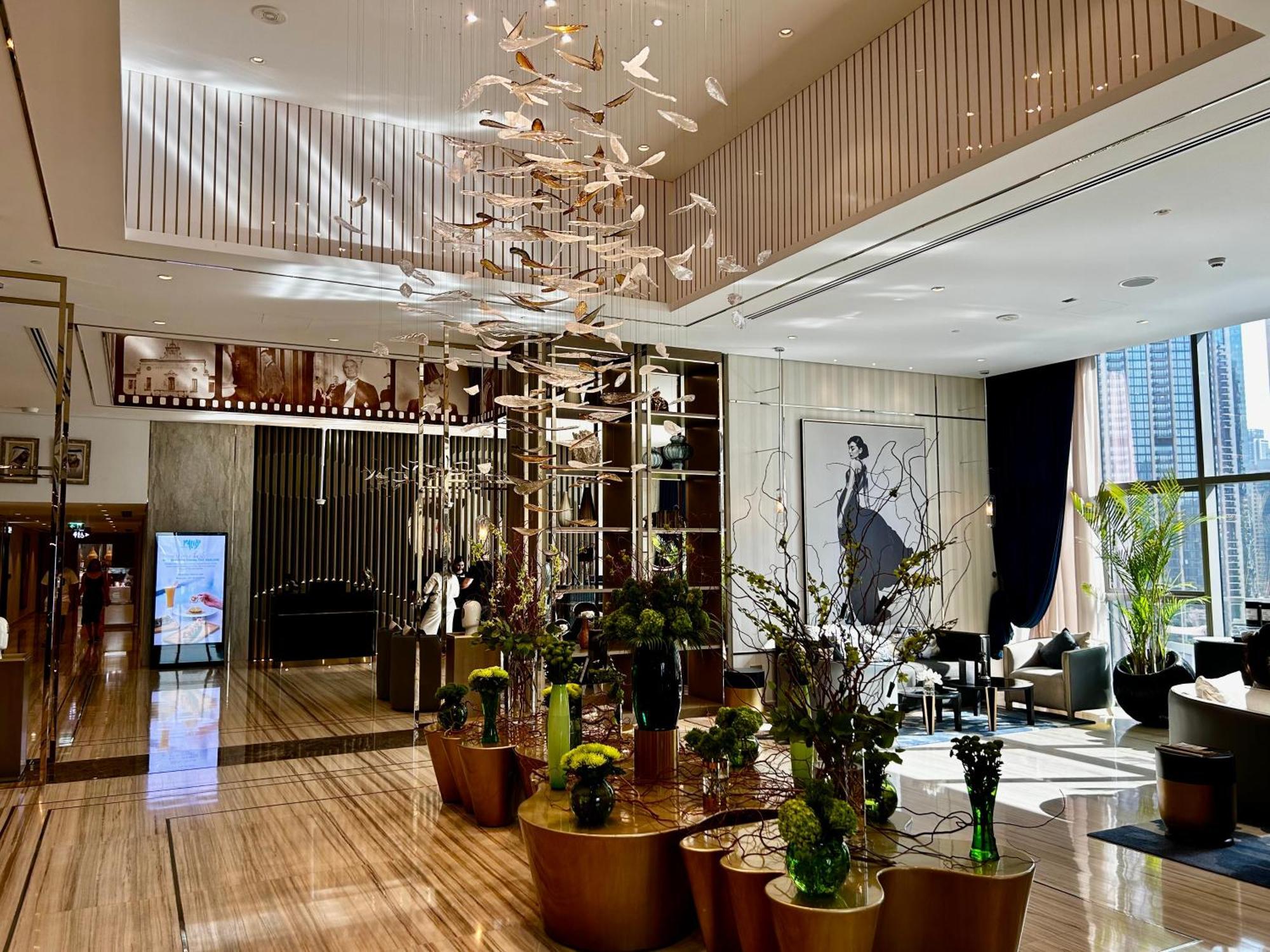 Downtown Skyline & Burj Khalifa Views Apartment *
