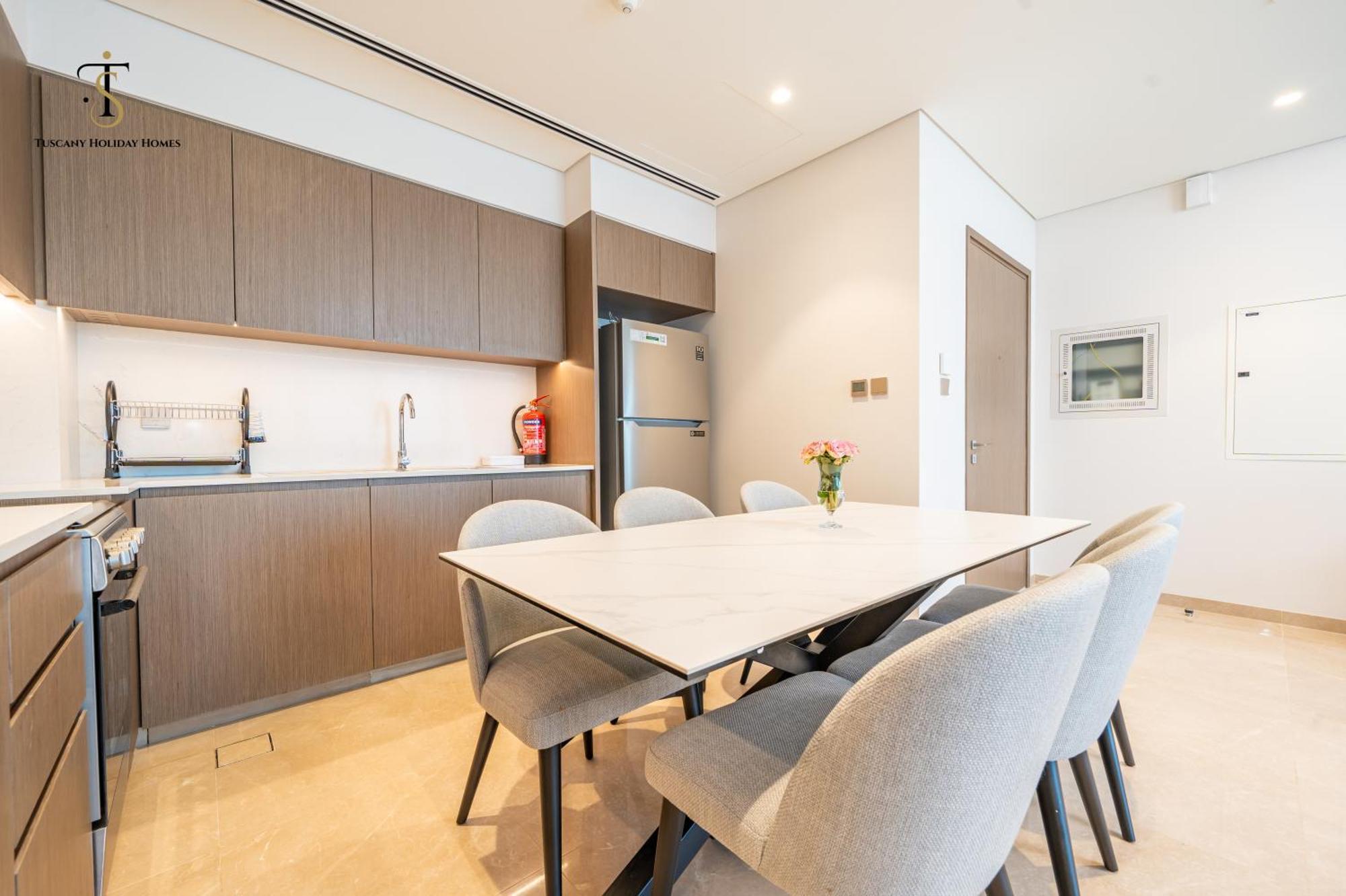 Dream With Fountain & Burj Khalifa View Apartment