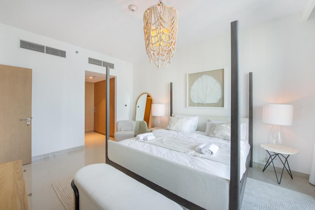 Stylish Cozy 3-bedroom With Harbour Views In Creek Harbour Apartment *