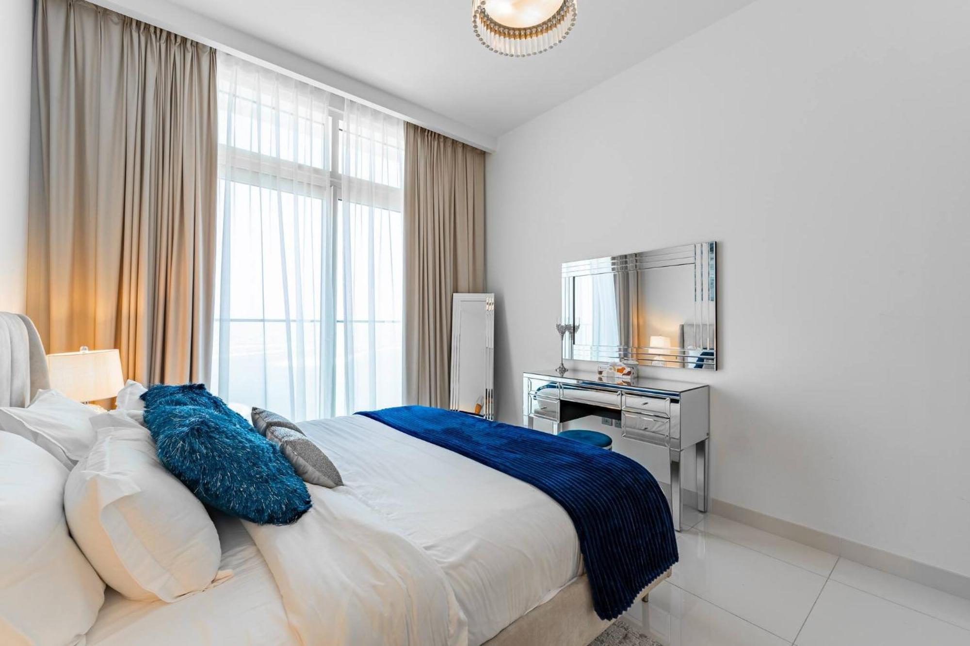 Spectacular 1-bedroom In Sunrise Bay - Panoramic Sea & Palm Jumeirah Views With Exclusive Building Amenities, Managed By Think Realty Apartment *