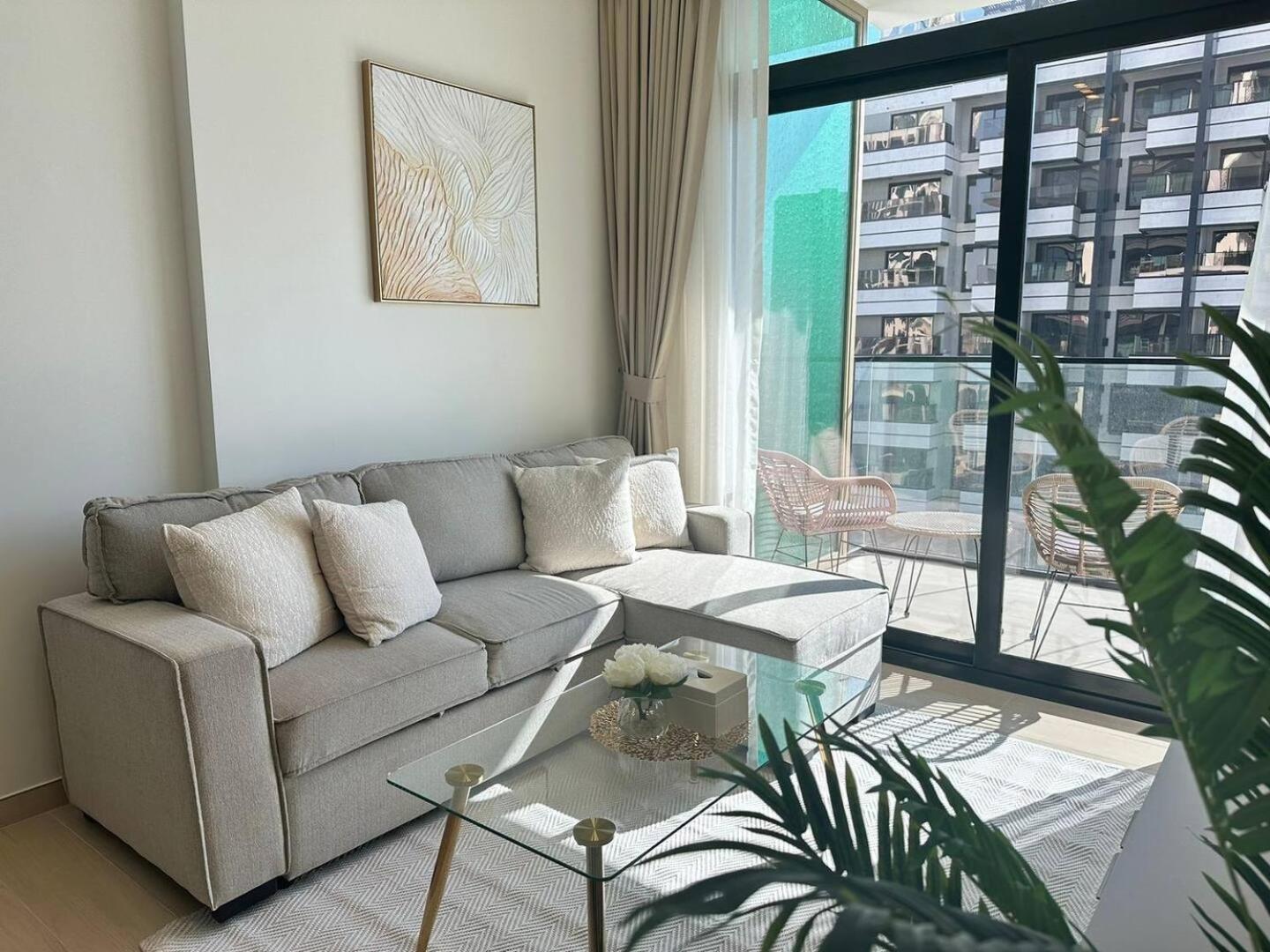 Comfortable 1br In Jvc Balcony Free Parking Dubai