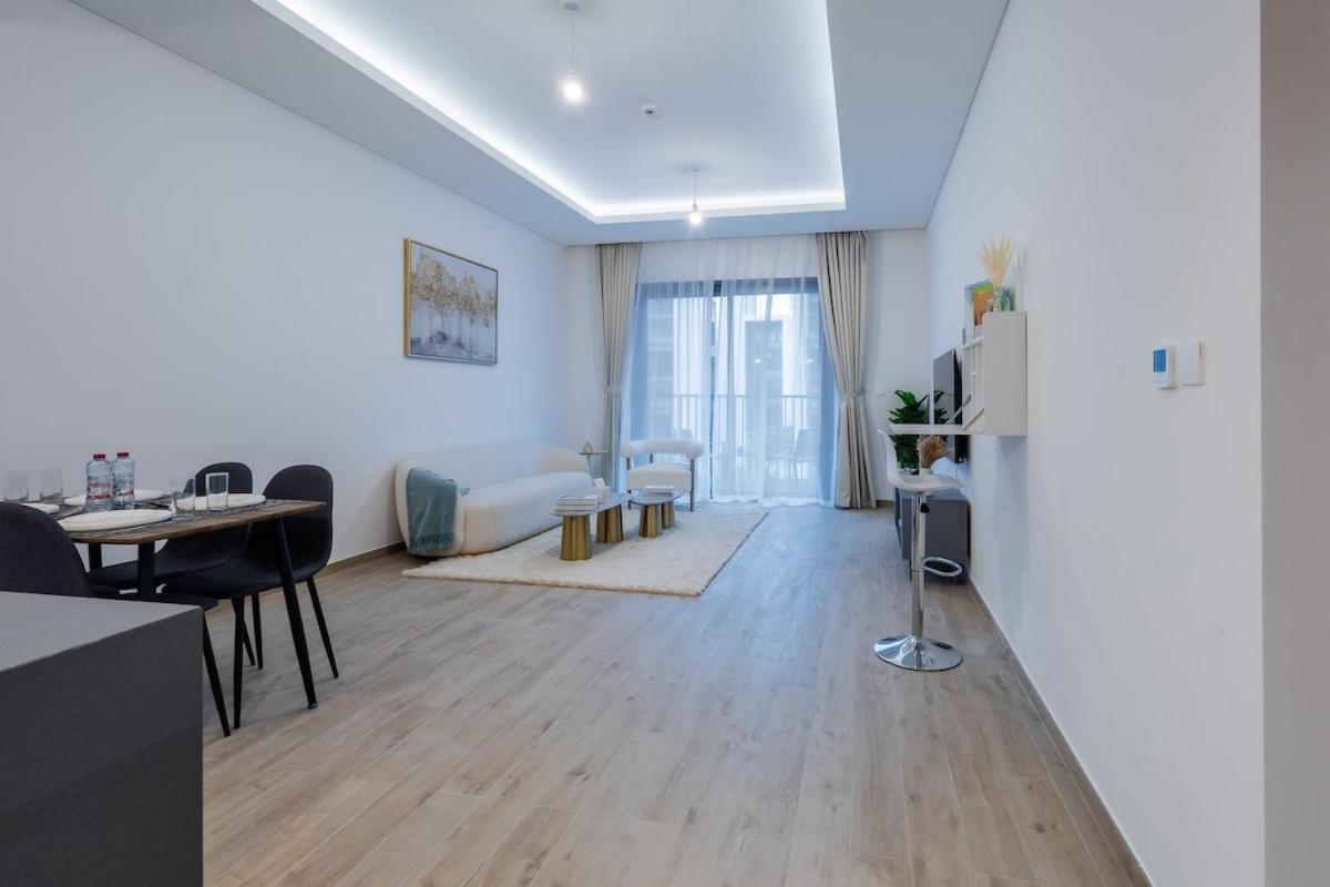 Luxe 1br In Citywalk With Pool Balcony & Dubai