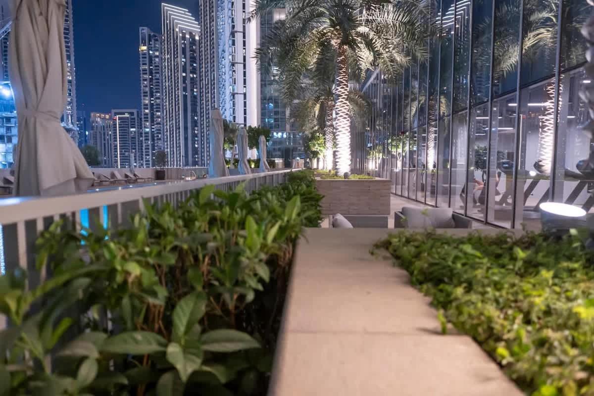 Luxurious 4br, Burj Khalifa & Full Fountain View, Downtown Apartment