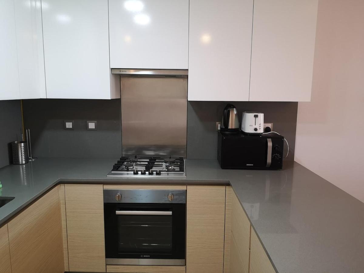 Entire House In Palm Jumeriah With Direct Access To The Apartment Dubai