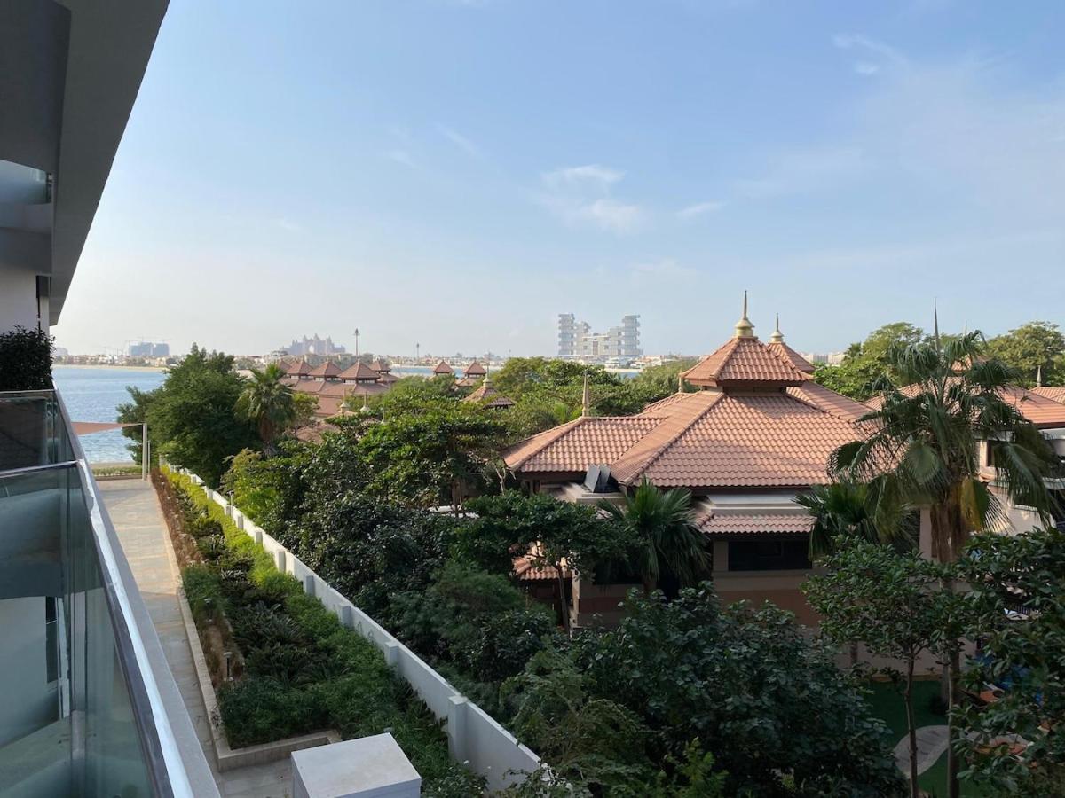 Entire House In Palm Jumeriah With Direct Access To The * Dubai