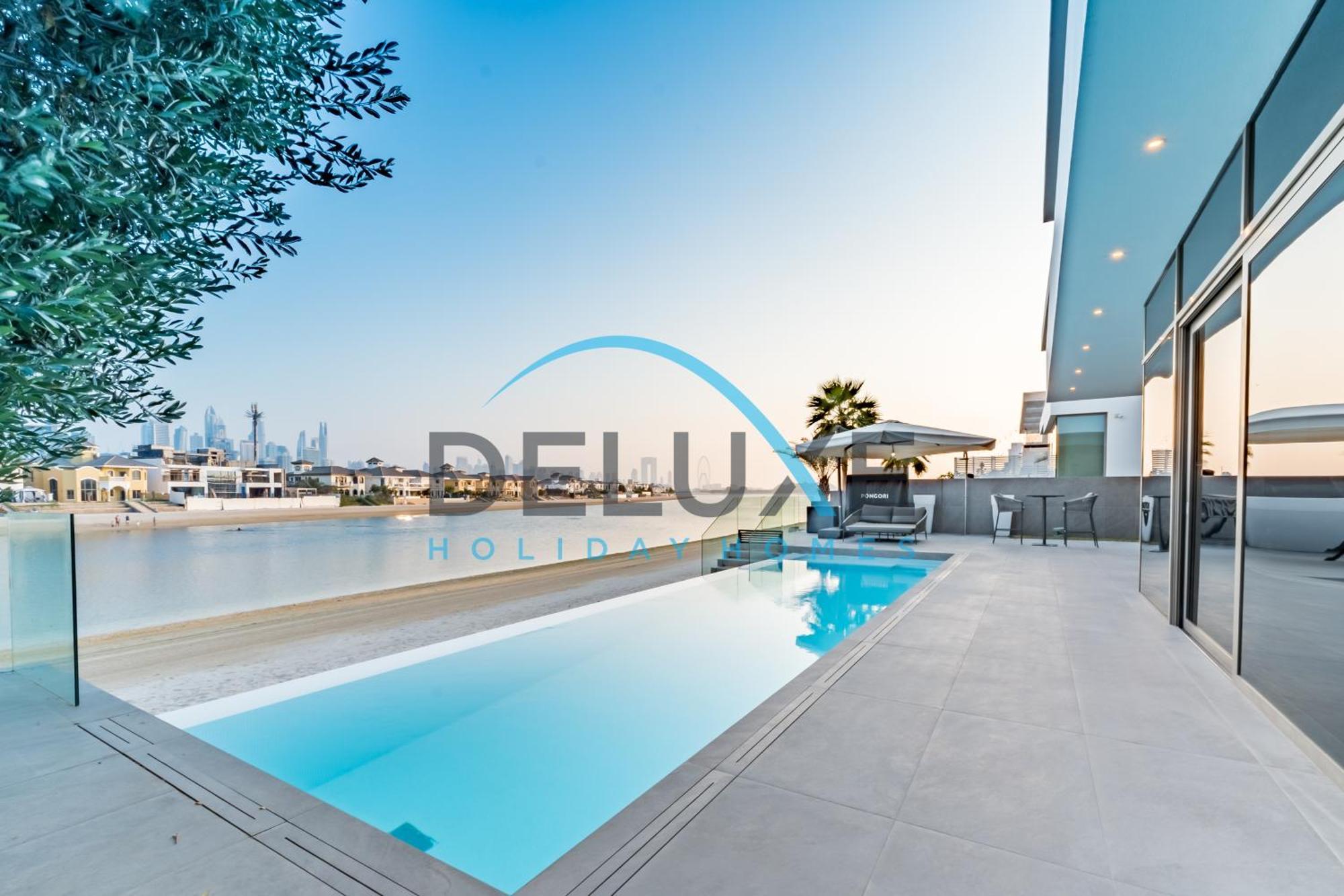 Apartment Elegant 6br Beachfront With Rooftop And Own Pool By Deluxe Homes *