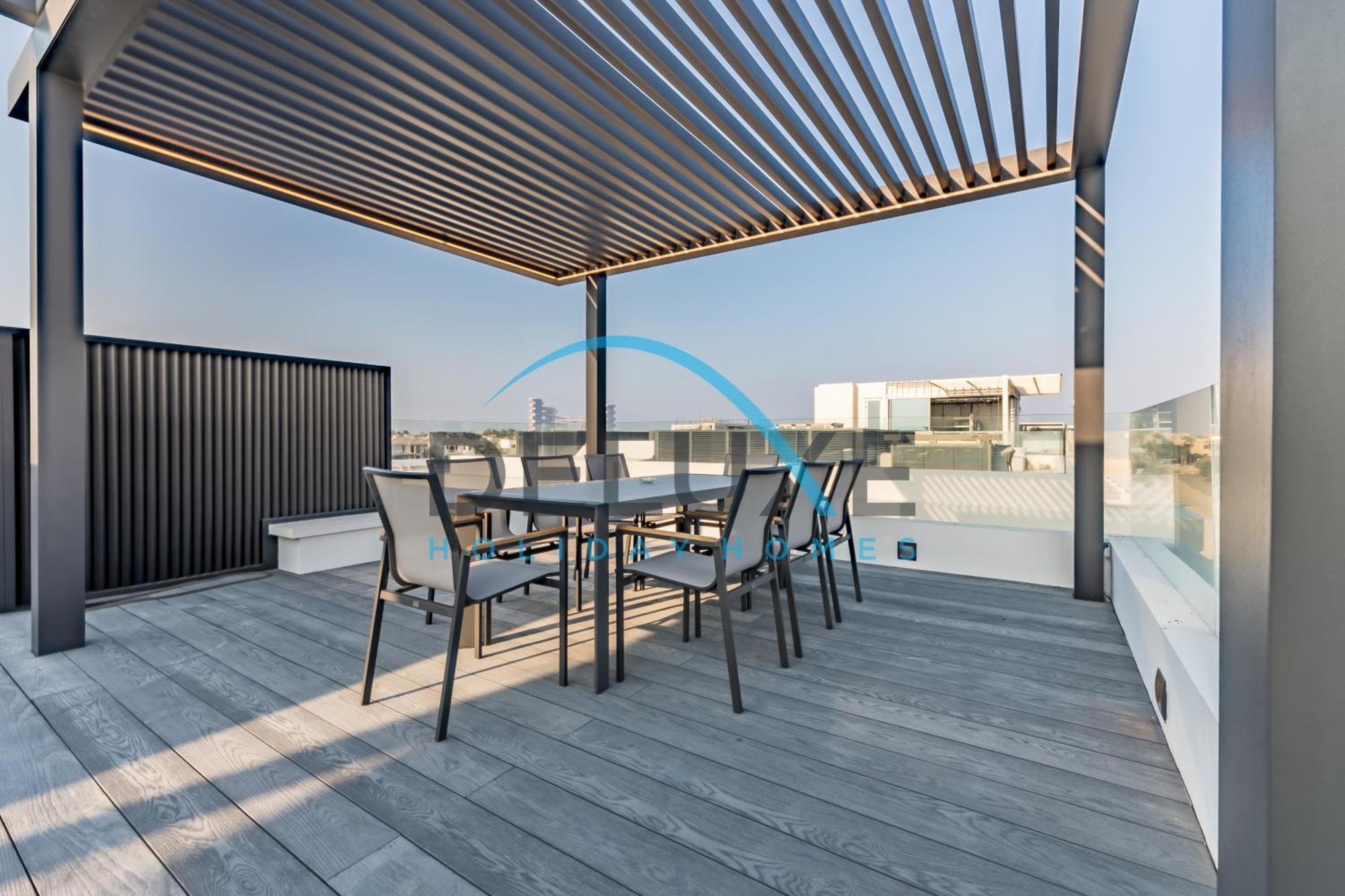 Elegant 6br Beachfront With Rooftop And Own Pool By Deluxe Homes Apartment