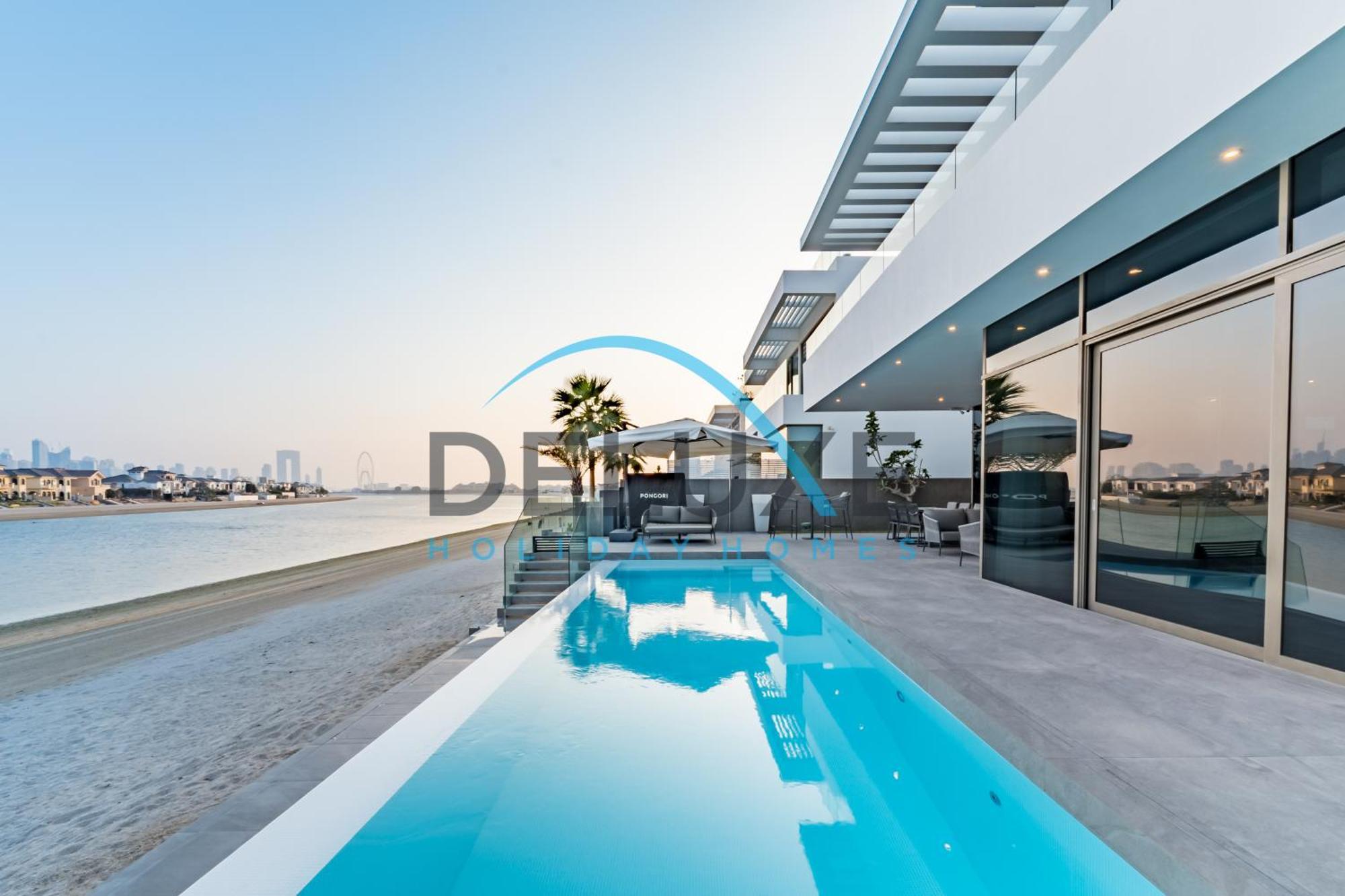 Elegant 6br Beachfront With Rooftop And Own Pool By Deluxe Homes *