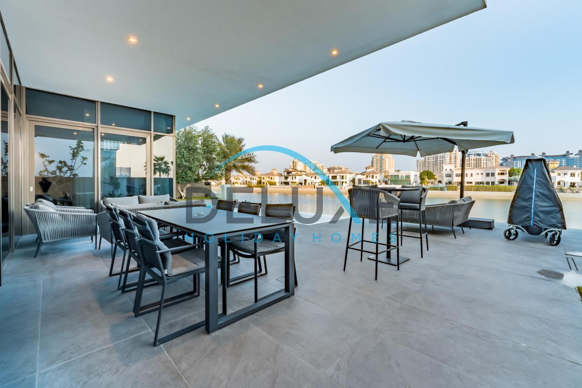Elegant 6br Beachfront With Rooftop And Own Pool By Deluxe Homes *