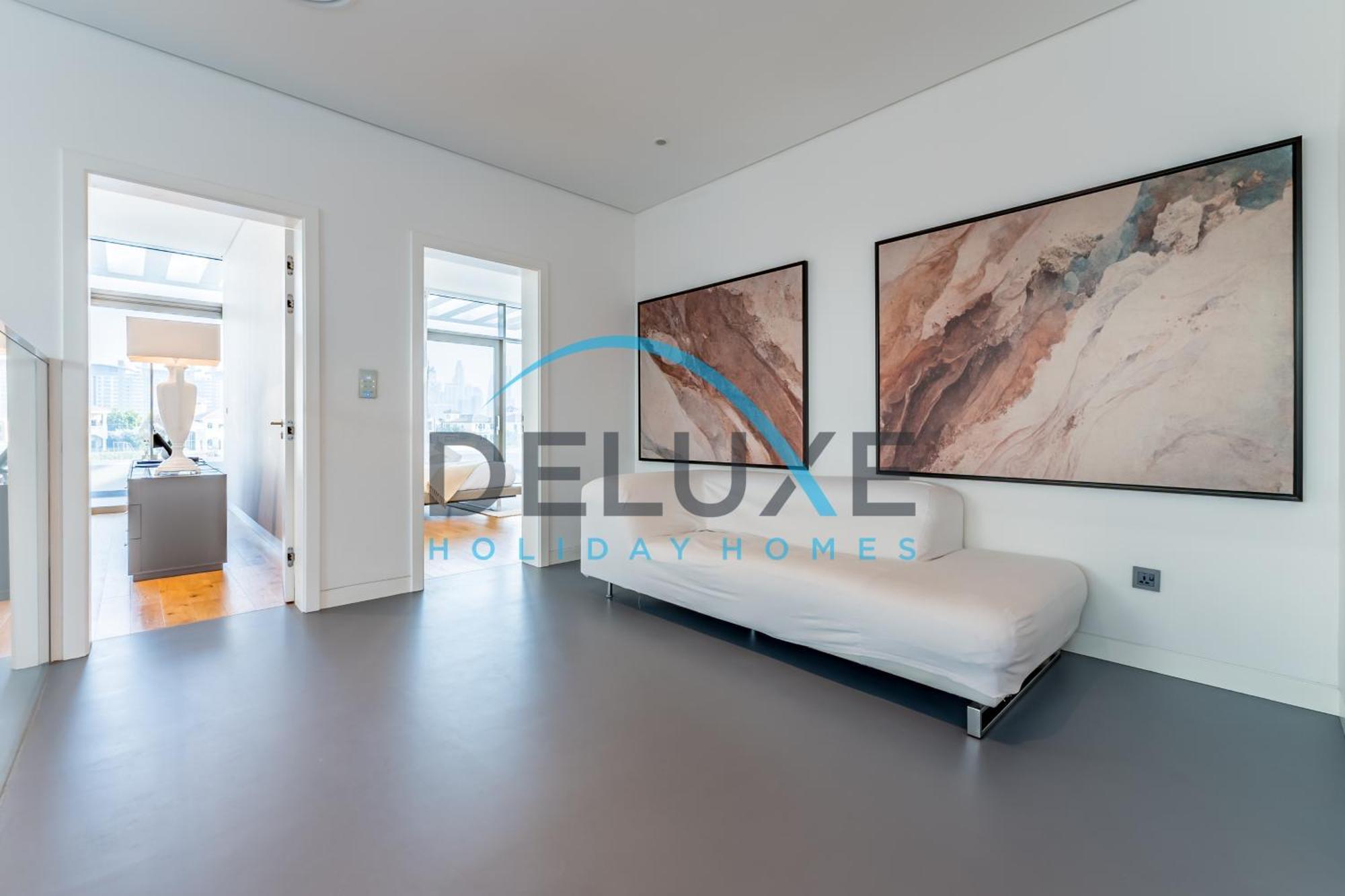 Apartment Elegant 6br Beachfront With Rooftop And Own Pool By Deluxe Homes
