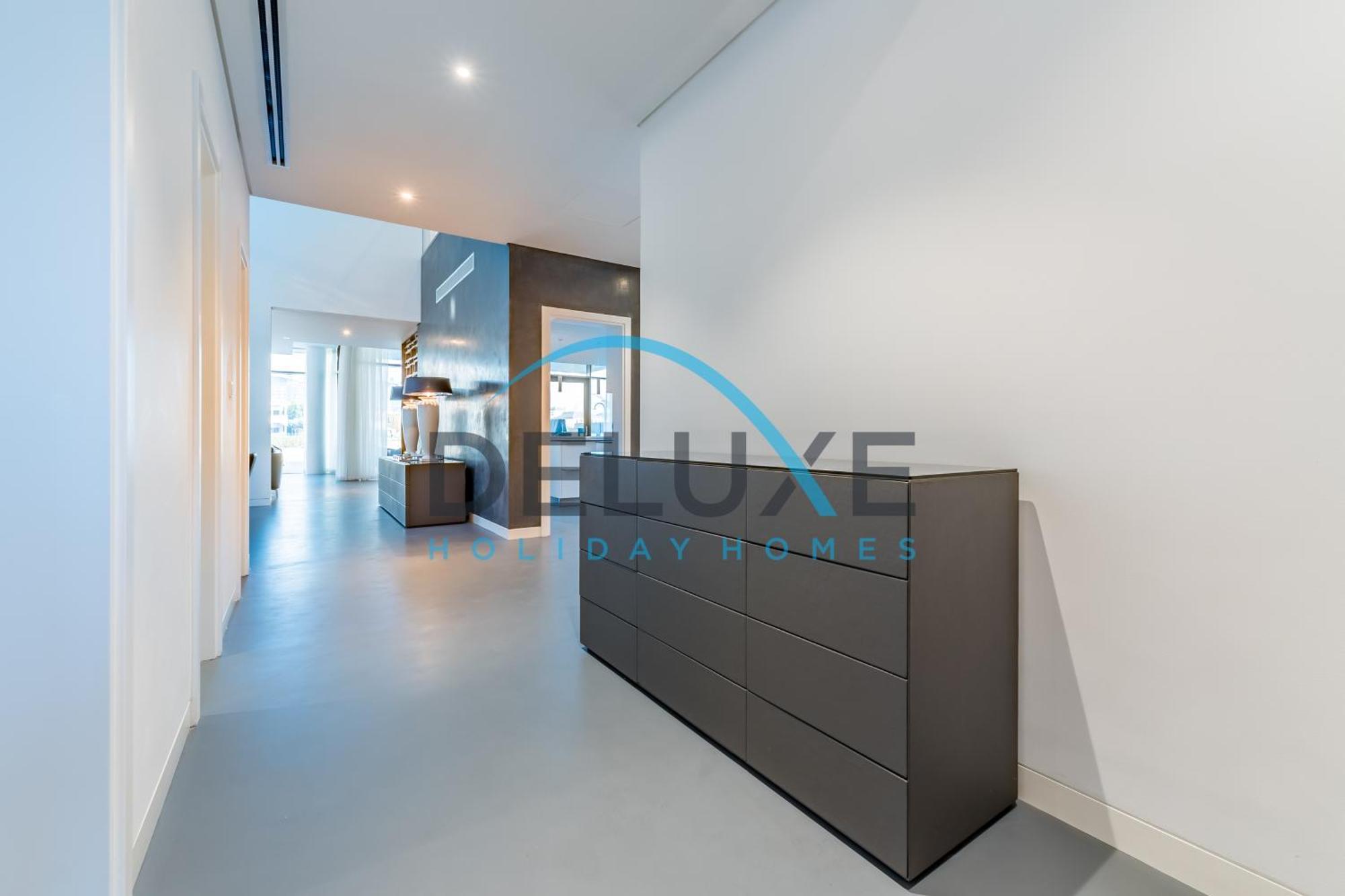 Apartment Elegant 6br Beachfront With Rooftop And Own Pool By Deluxe Homes Dubai